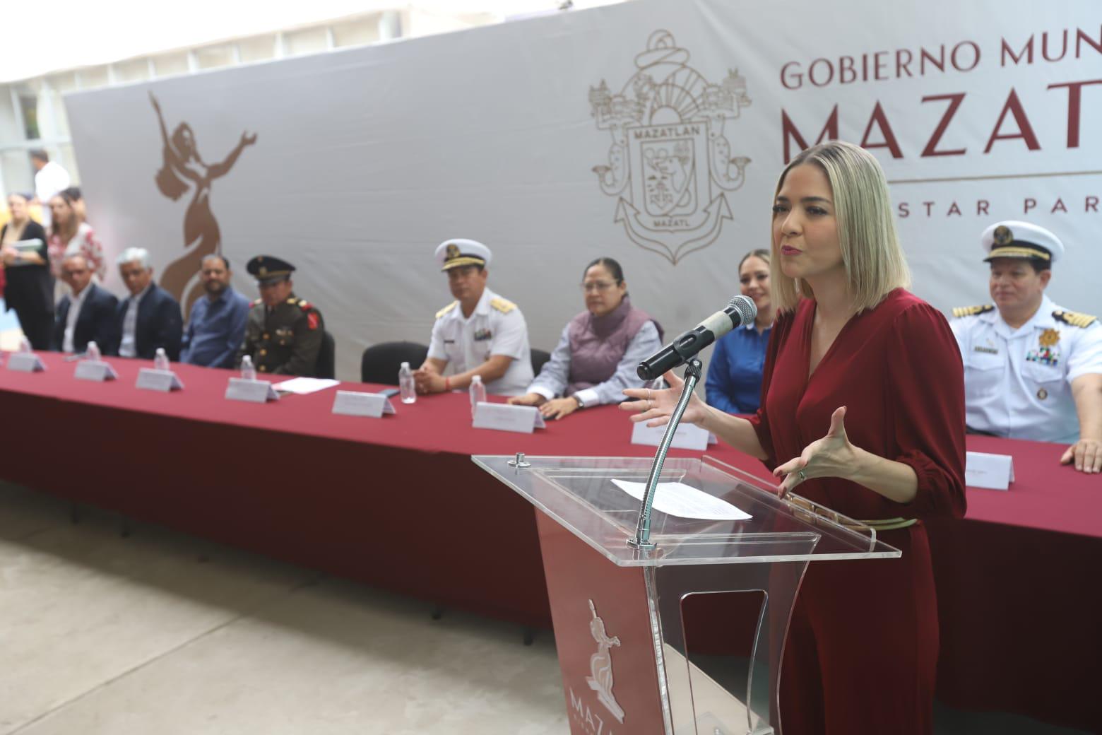 $!Celebran Lunes Cívico en jardín de niños del Centro de Mazatlán