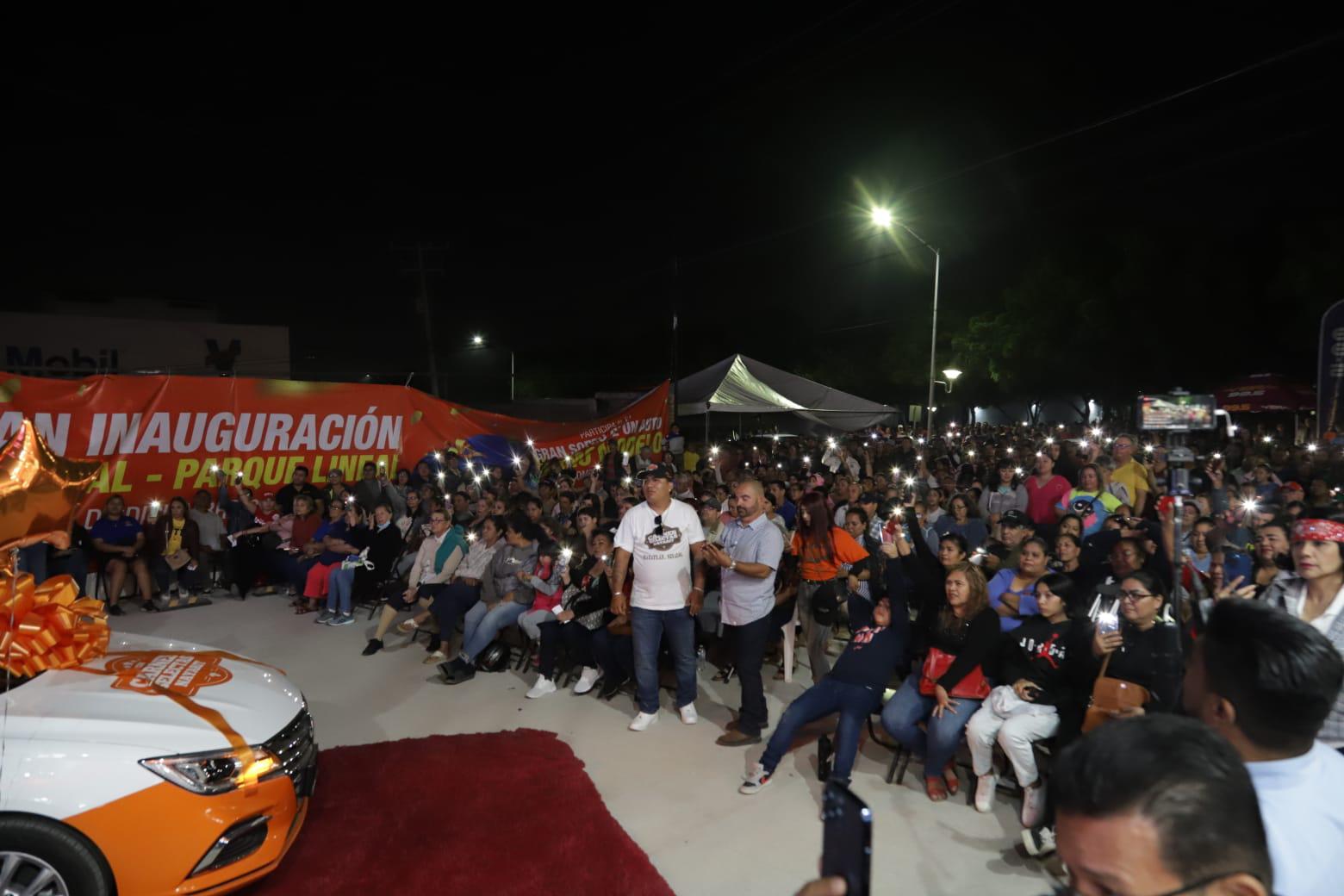 $!Esmeralda gana el auto rifado por Carnes Selectas Nayarit por la apertura de su segunda sucursal en Mazatlán