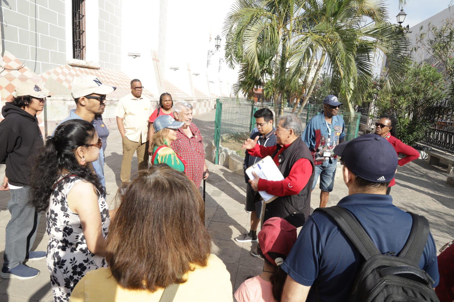 $!Arriban tres cruceros turísticos a Mazatlán esta Navidad