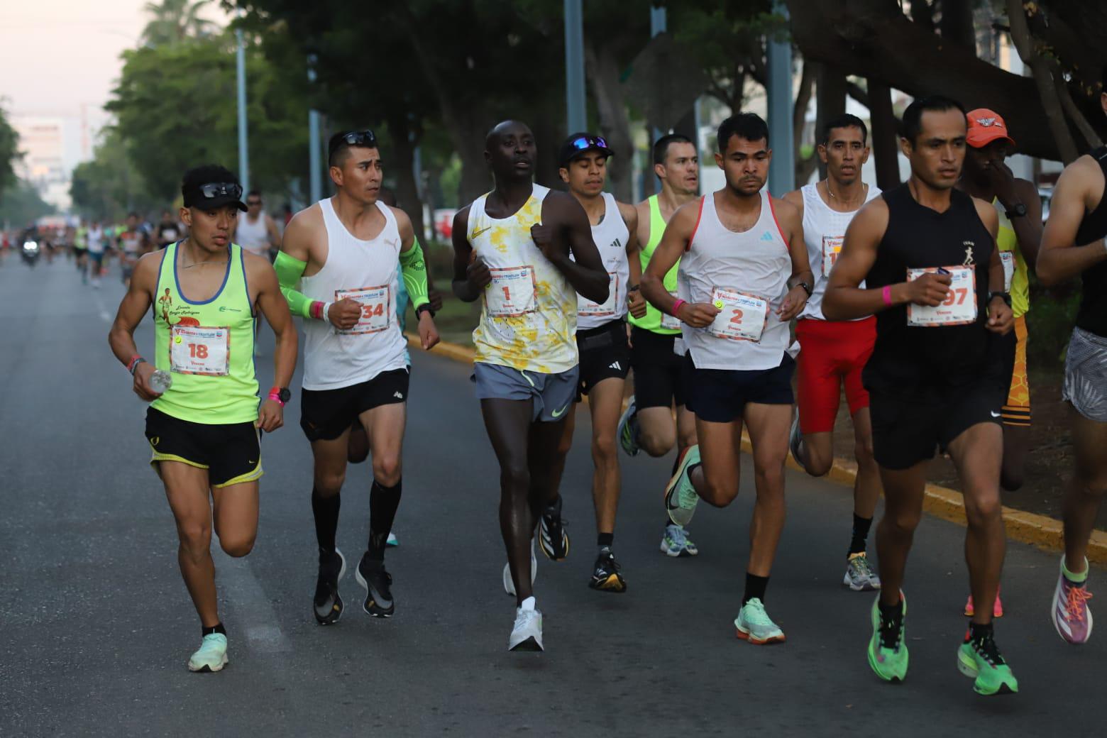 $!Kevin Fitch y Valentín Rendón son los mejores representantes de Mazatlán en el Maratón Pacífico