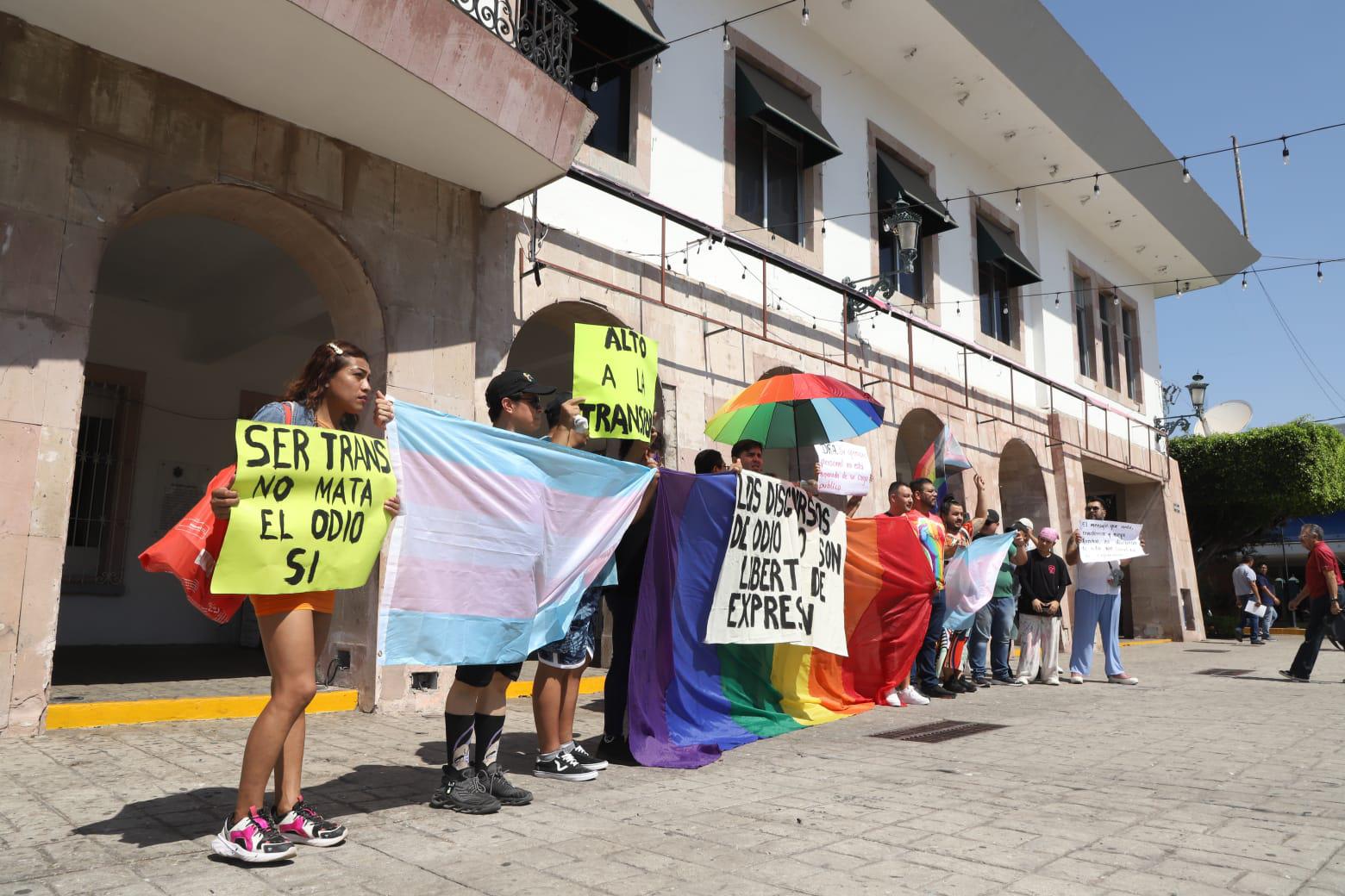 $!Exige comunidad LGBTTIQ+ destitución de la directora del Immujer en Mazatlán