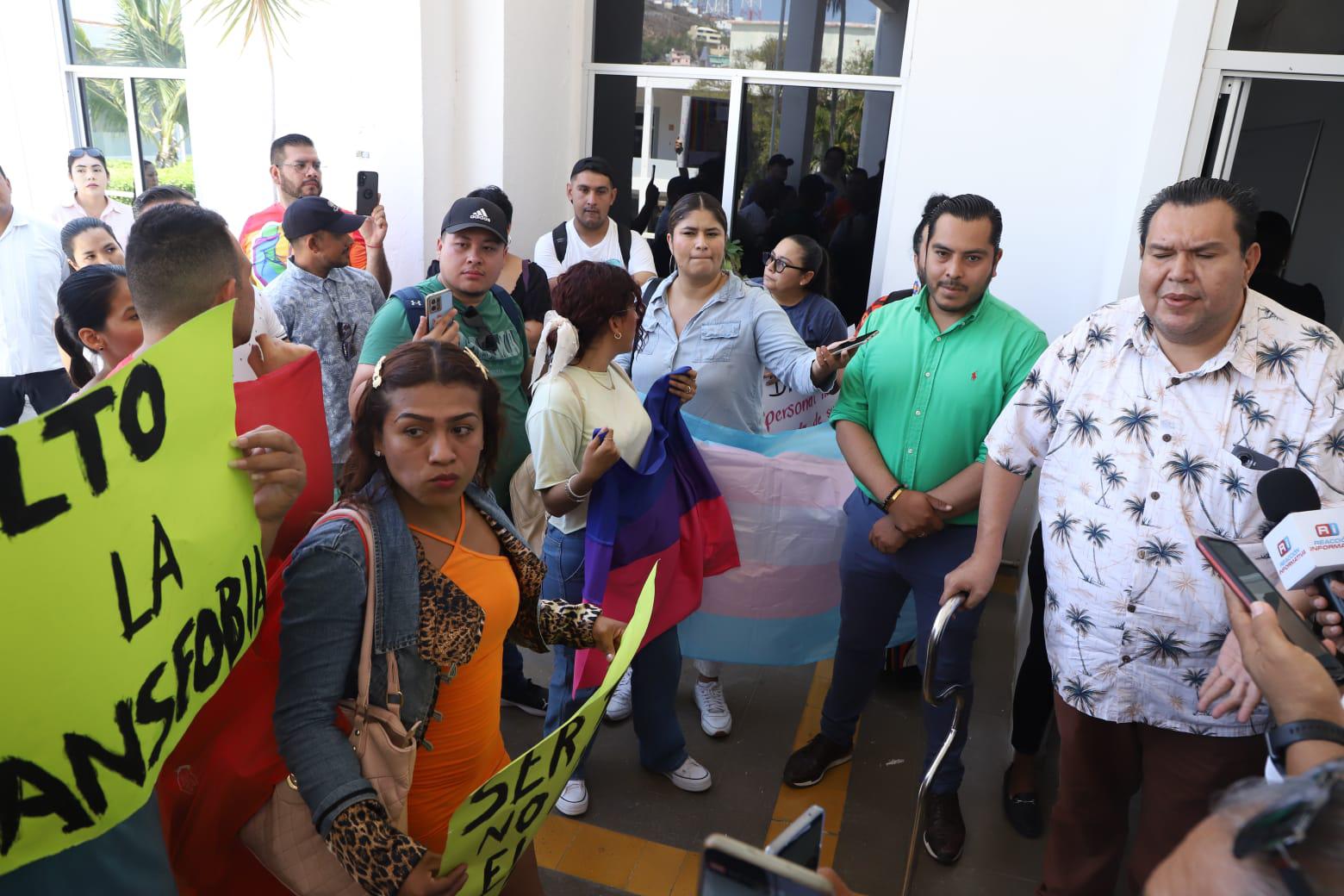 $!Exige comunidad LGBTTIQ+ destitución de la directora del Immujer en Mazatlán