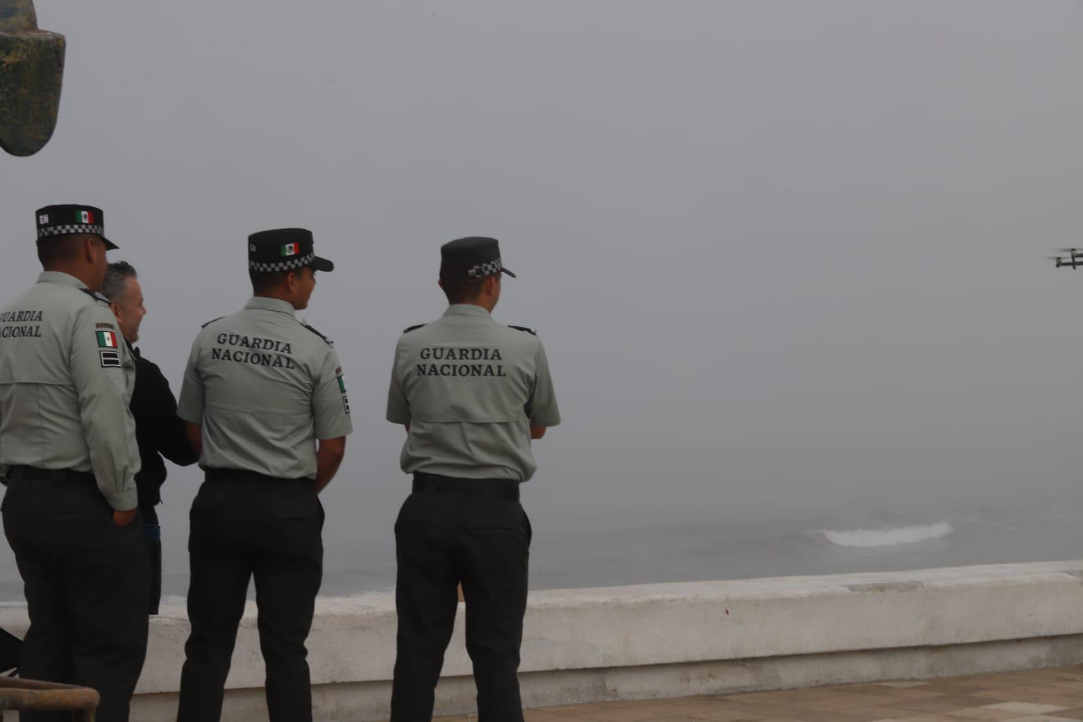 $!Amanece bahía de Mazatlán cubierta de niebla