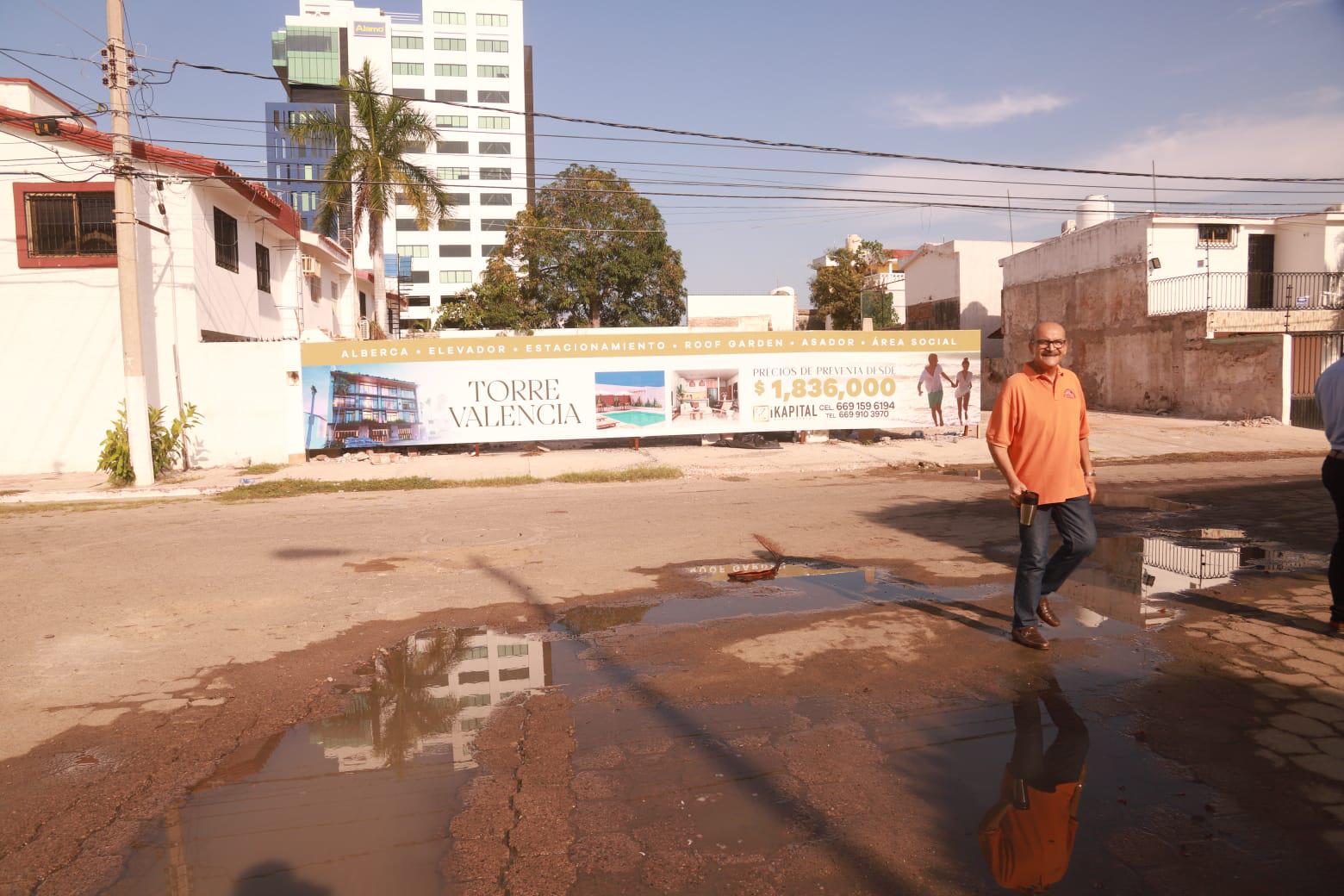 $!Colonos de Lomas de Mazatlán protestan contra obra de construcción