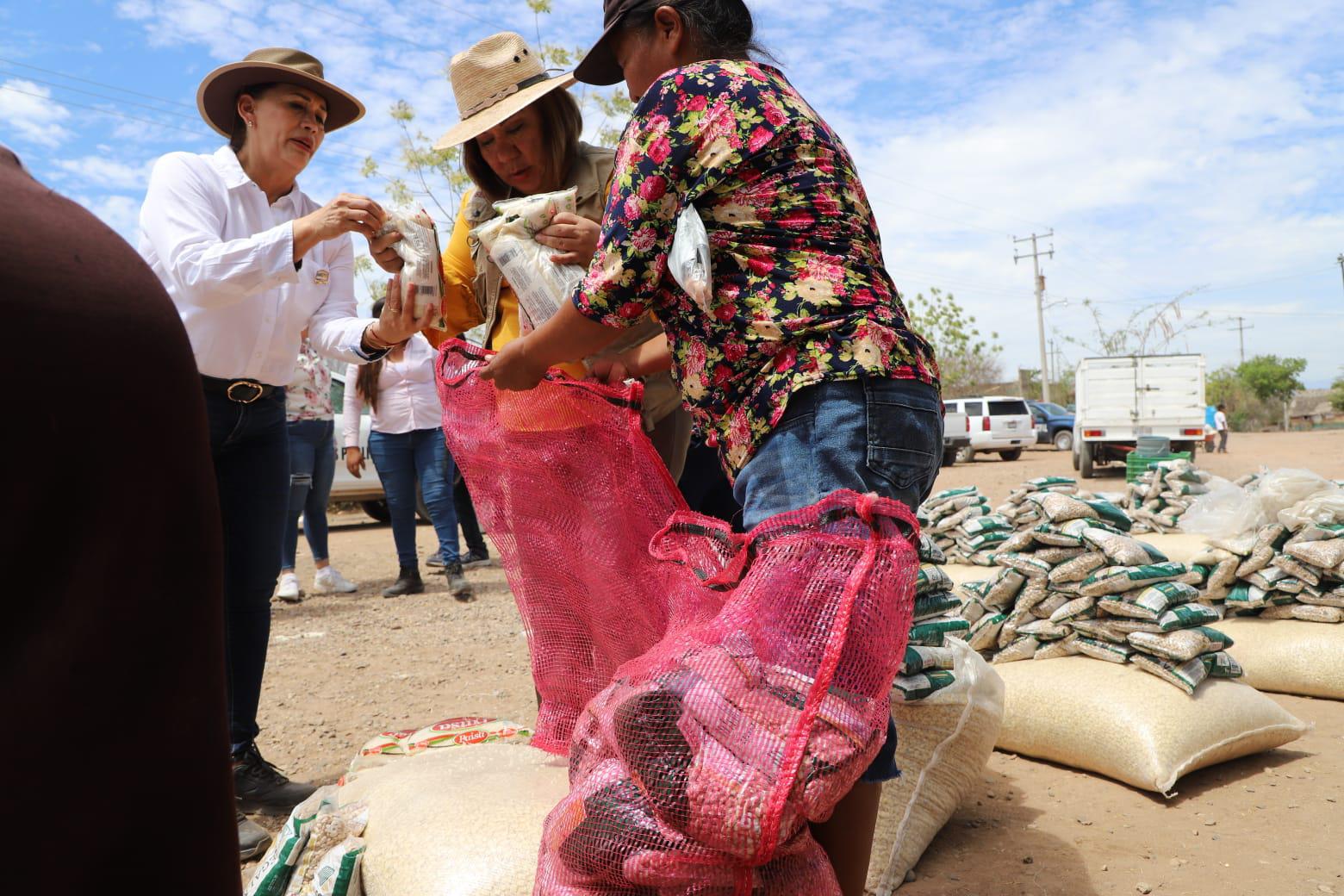 $!Visita la Sebides a las comunidades indígenas de Escuinapa