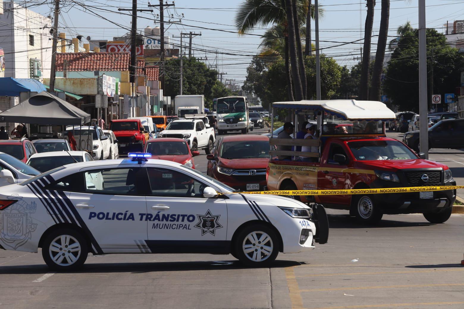 $!¡Tome precauciones! Cierran de forma parcial Avenida del Mar por trabajos para competencia deportiva