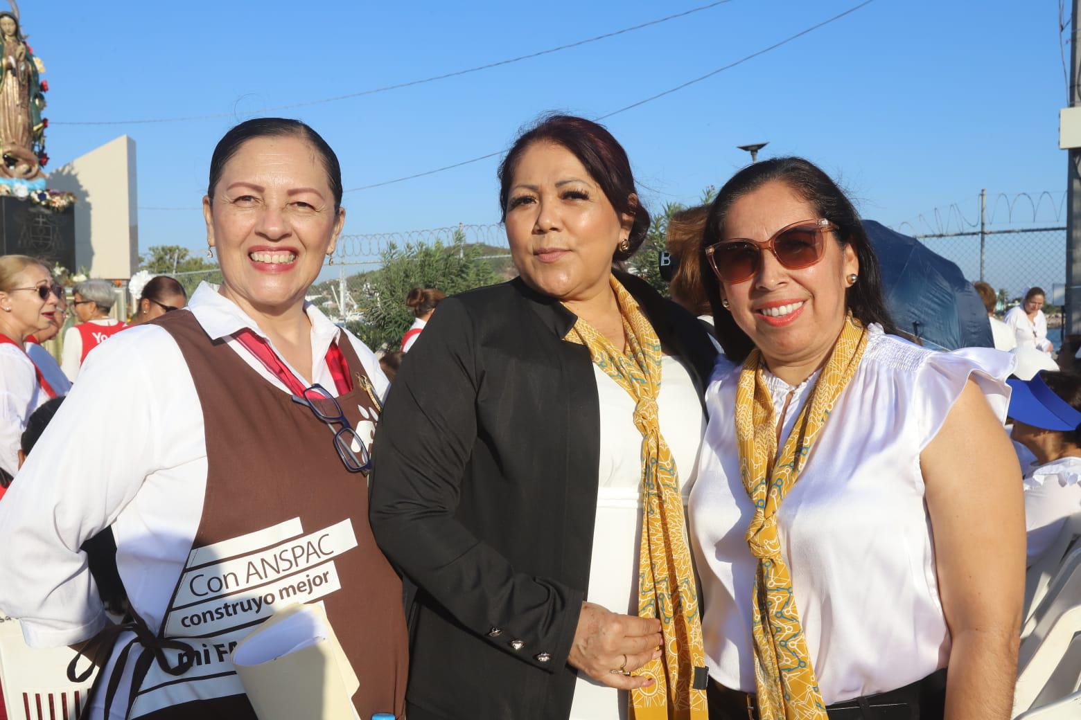 $!Lolys Ríos, Zobeida Félix y Mariana Gamboa.