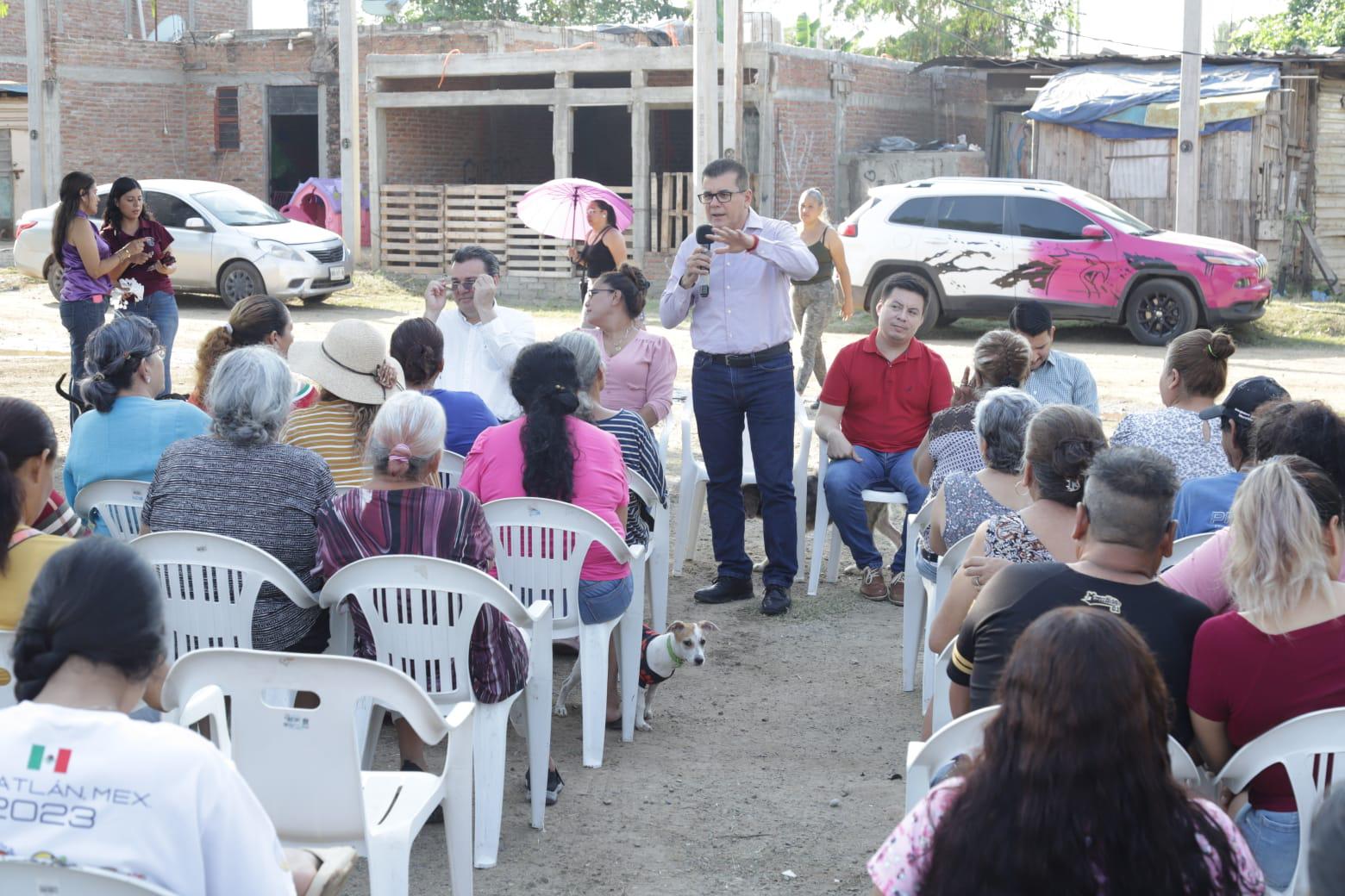 $!Entregan obra de electrificación en colonia Presas del Valle, al norte de Mazatlán