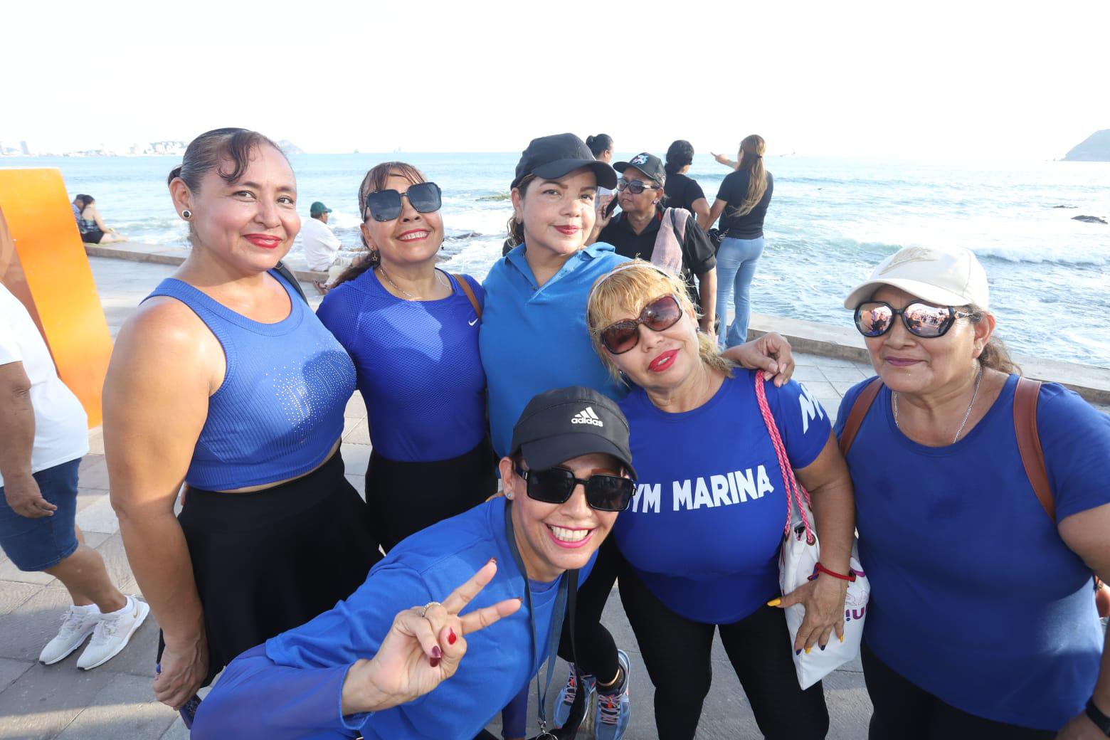 $!Guillermina Estrada, Rosario Velarde, María Elena Corral, Letonia Sánchez y la Instructora de Zumba Celina.