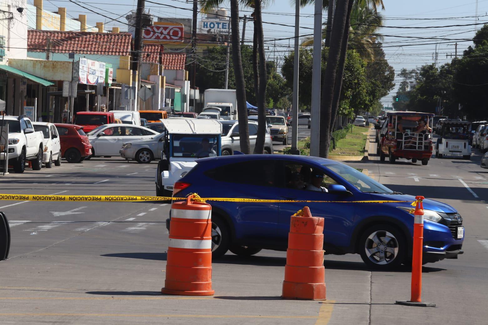 $!¡Tome precauciones! Cierran de forma parcial Avenida del Mar por trabajos para competencia deportiva