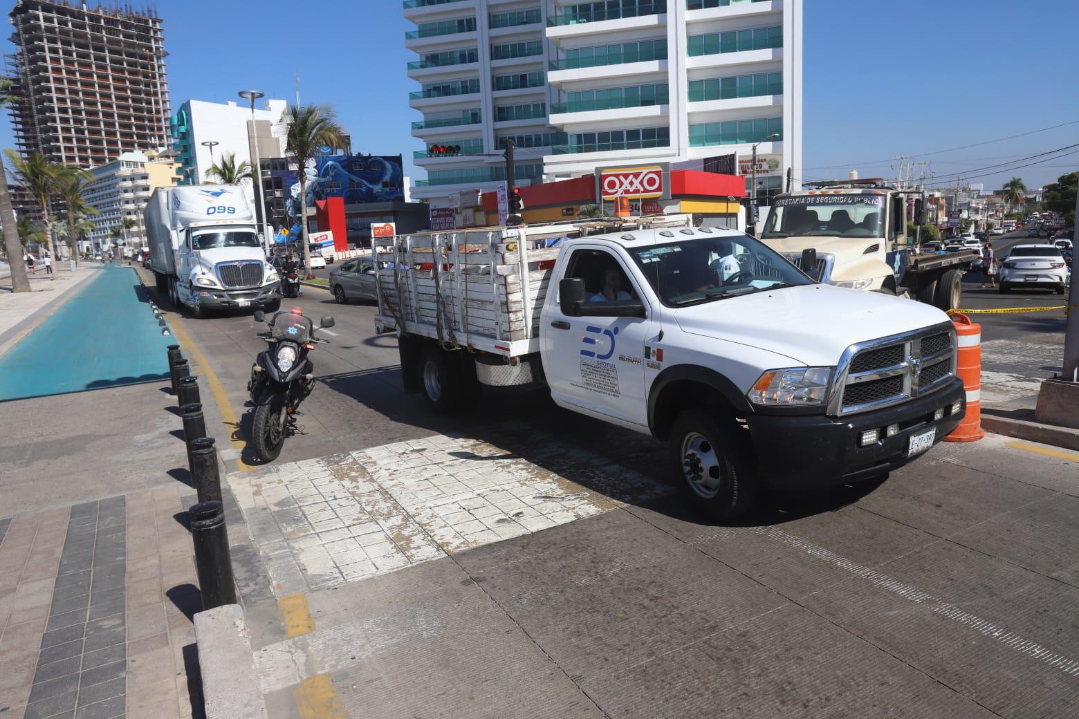 $!¡Tome precauciones! Cierran de forma parcial Avenida del Mar por trabajos para competencia deportiva