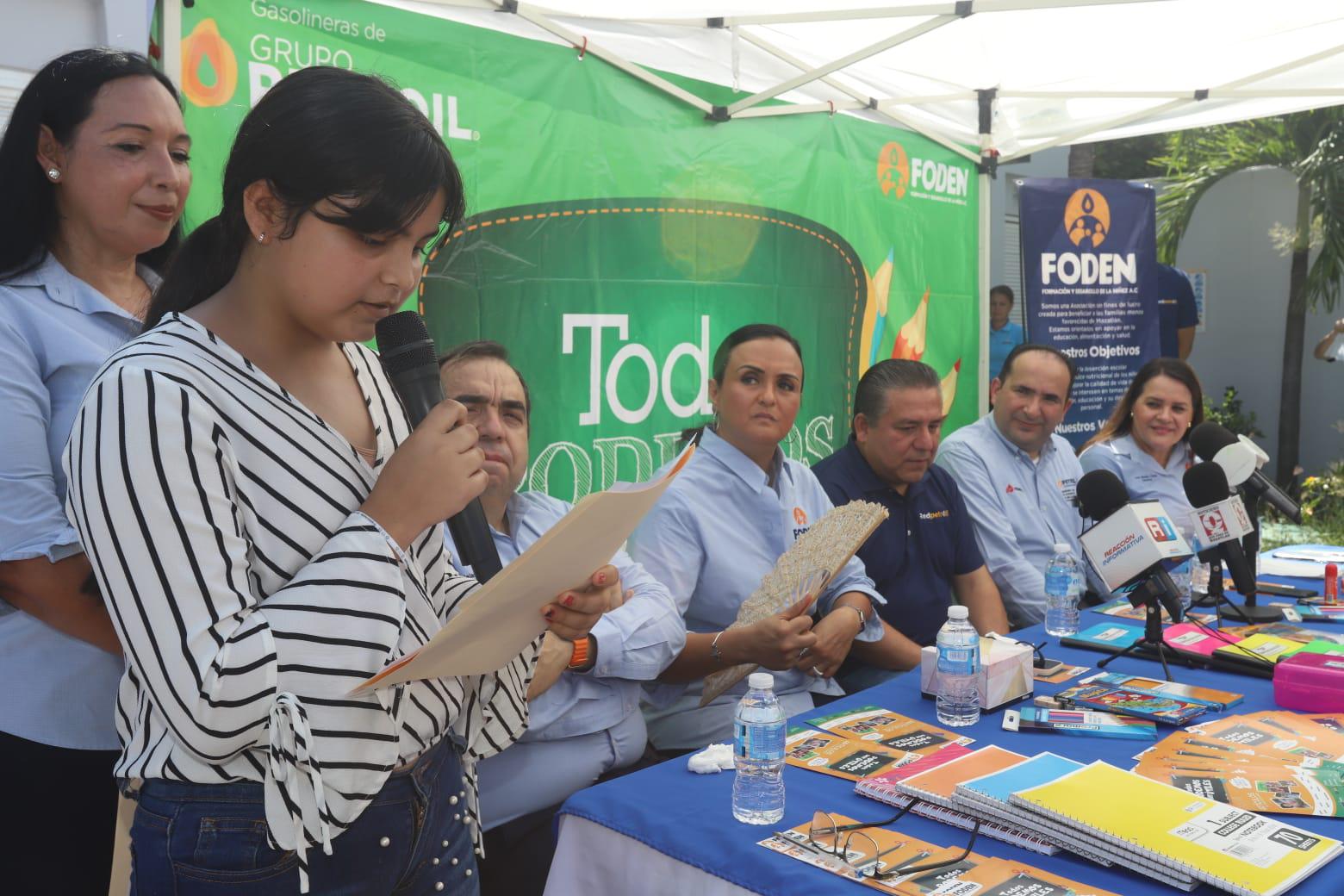 $!Grupo Petroil inicia en Mazatlán su colecta de útiles escolares