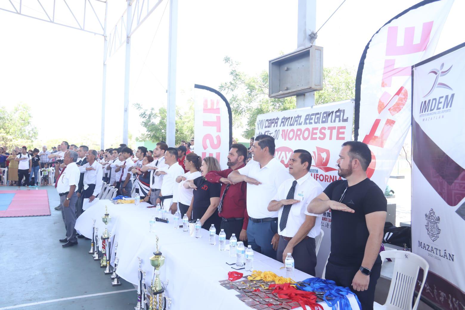 $!Gran fiesta viven karatecas en inauguración de Copa Noroeste