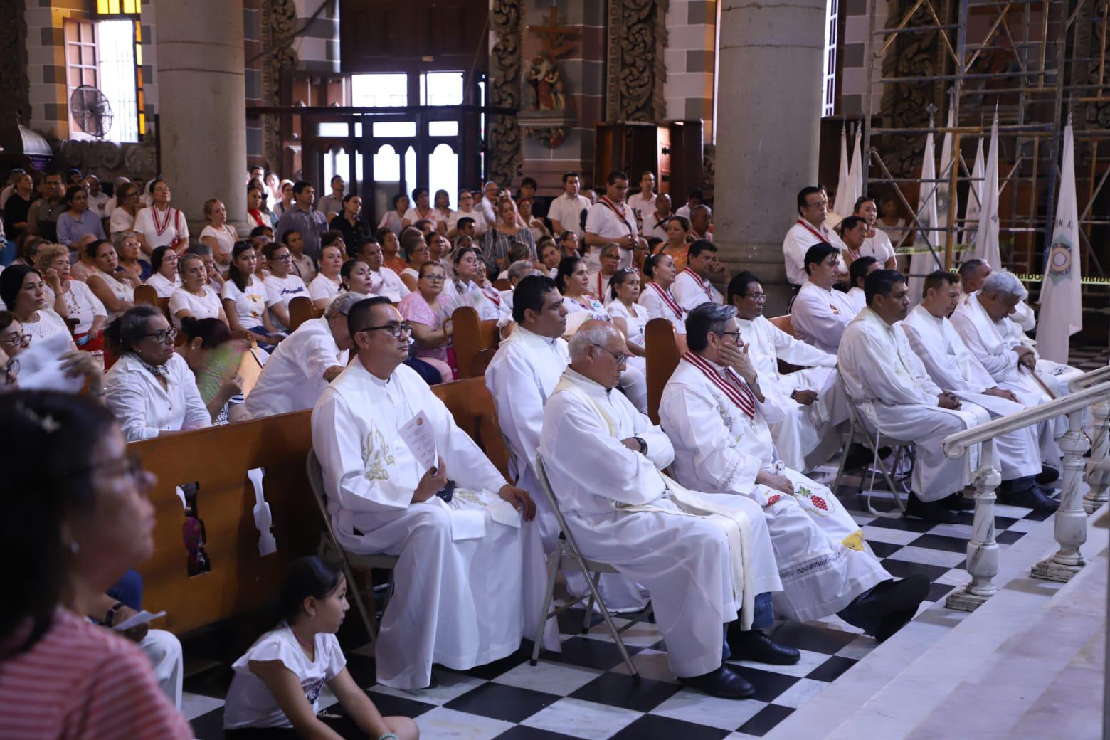 $!Celebra Iglesia Católica la procesión del Corpus Christi en Mazatlán