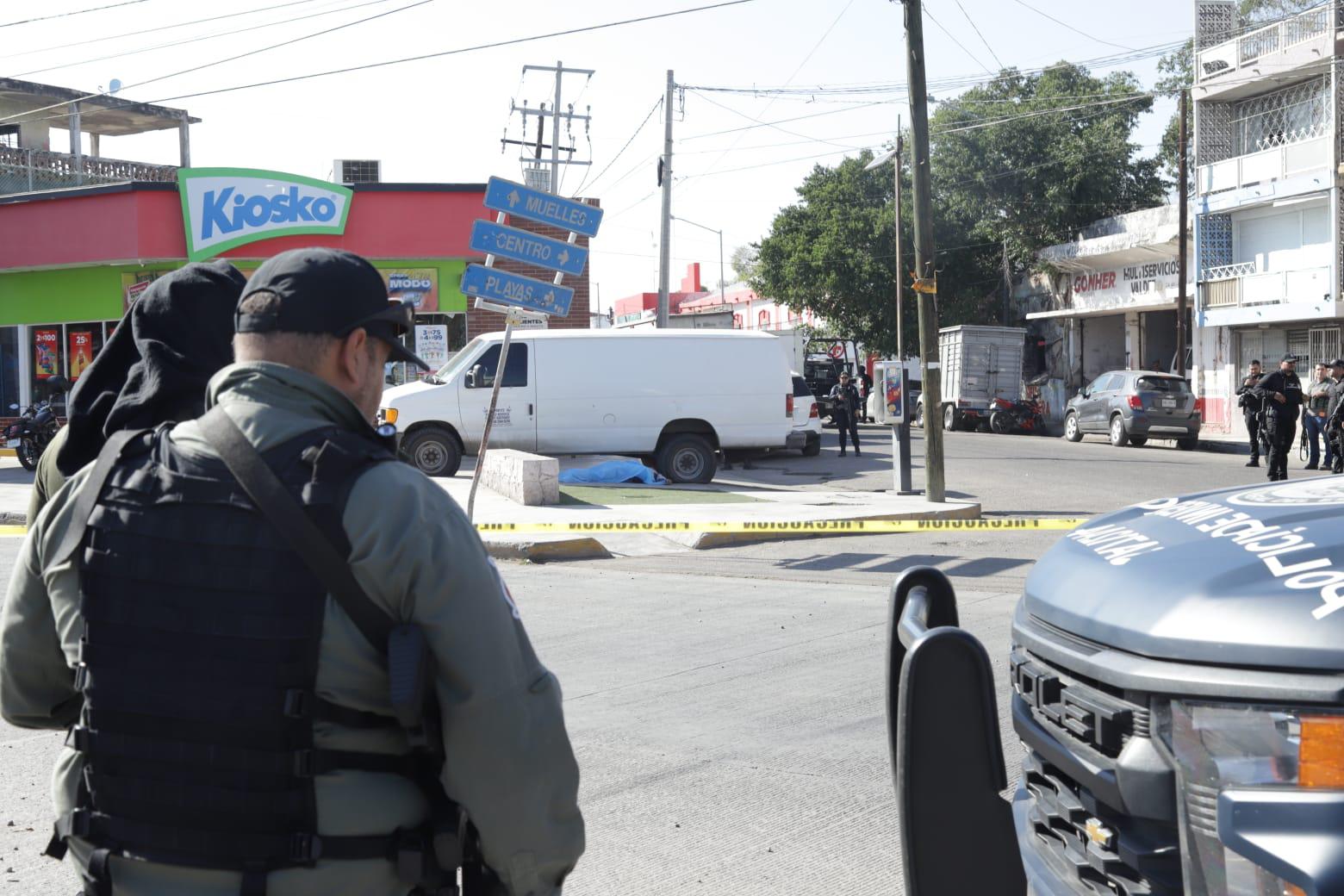 $!Asesinan a balazos a un hombre en la colonia Gabriel Leyva, en Mazatlán