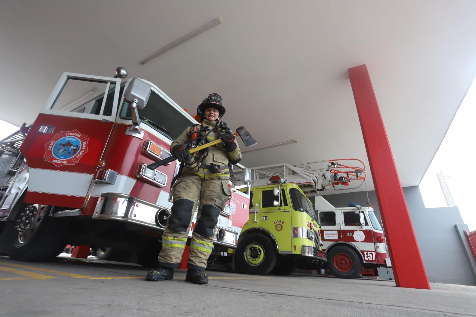 $!Para mí ser bombero es pasión por la humanidad: Martha Laura Pulido Saucedo