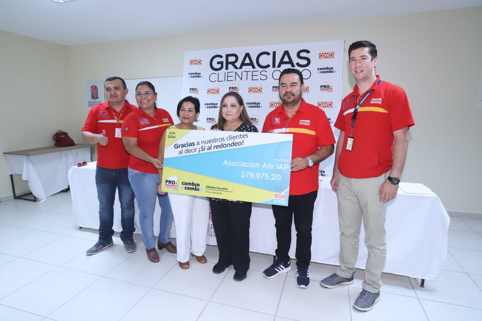 $!Recibe Asociación ALE Mazatlán donativo de casi $80 mil por redondeo en Oxxo