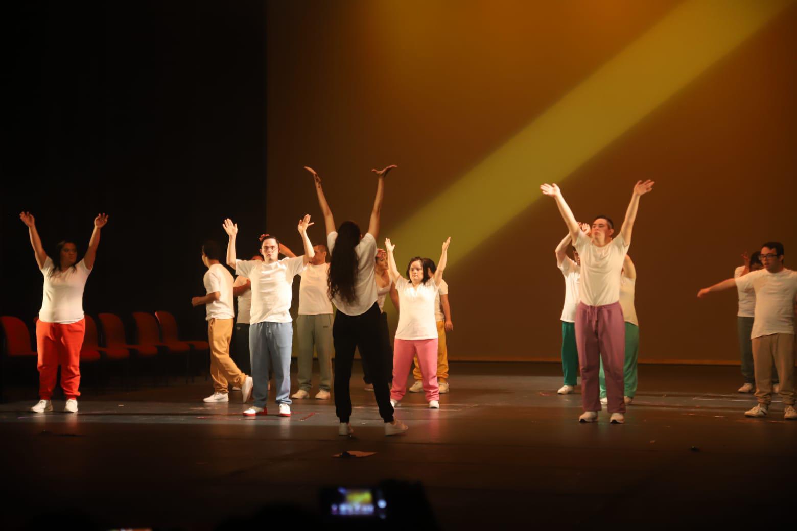 $!La obra se presentó en el Teatro Ángela Peralta.