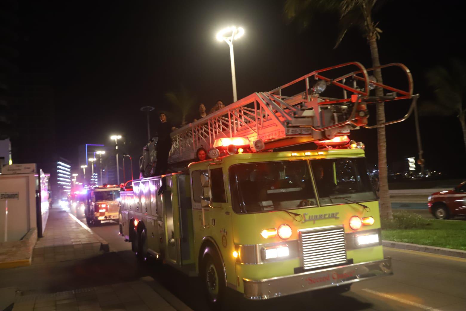 $!Celebra el Día Nacional del Bombero en Mazatlán con misa, desfile y fiesta