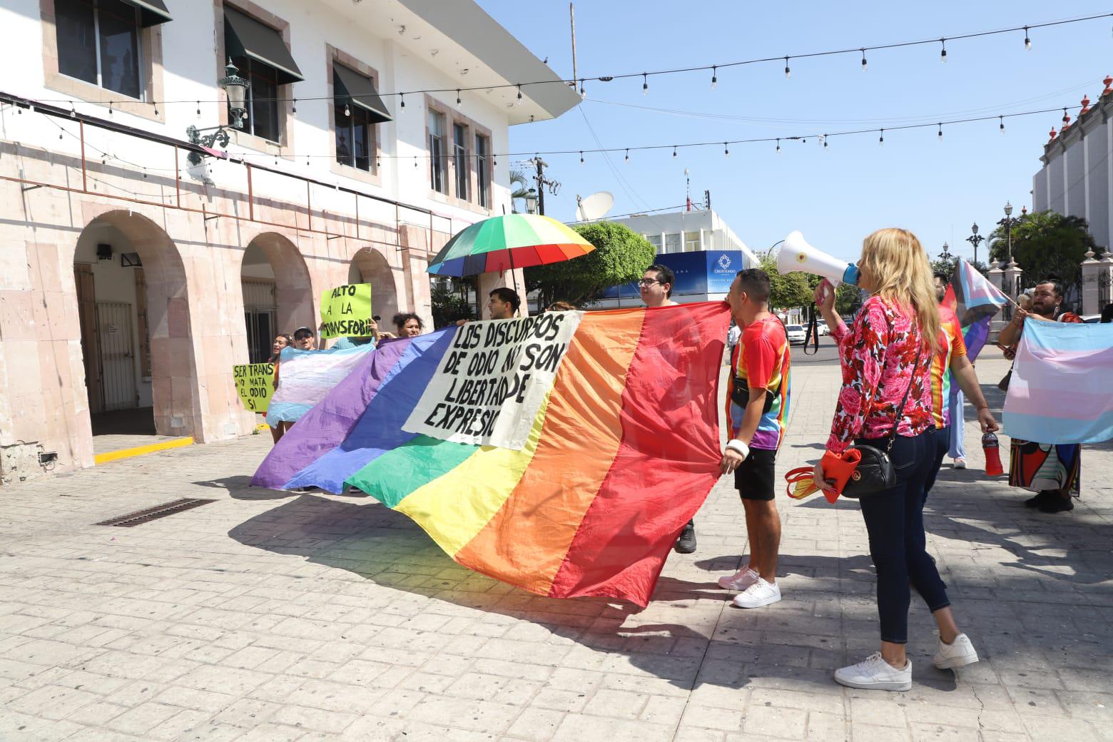 $!Exige comunidad LGBTTIQ+ destitución de la directora del Immujer en Mazatlán