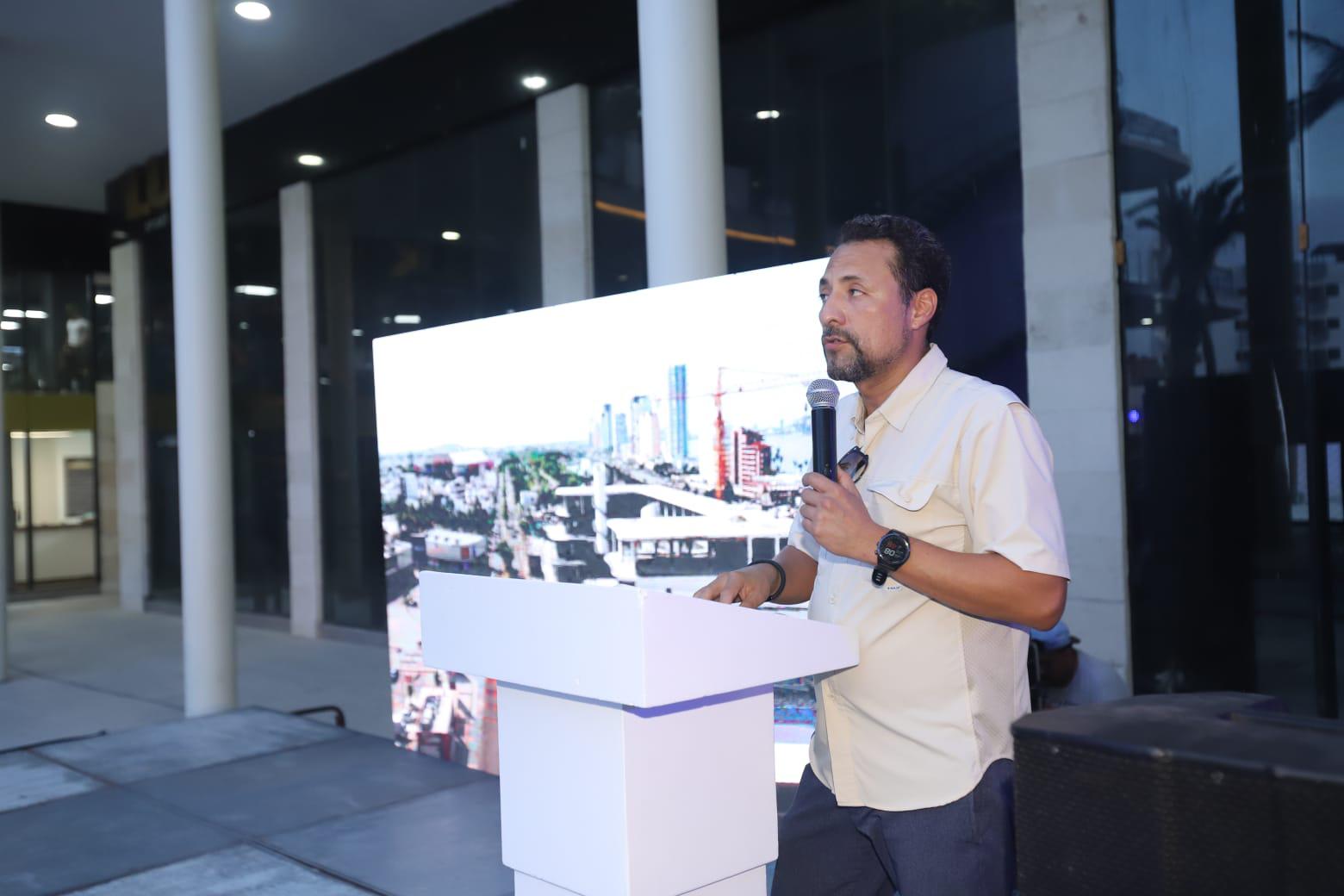 $!Presentan avances de plaza comercial Punto Laguna