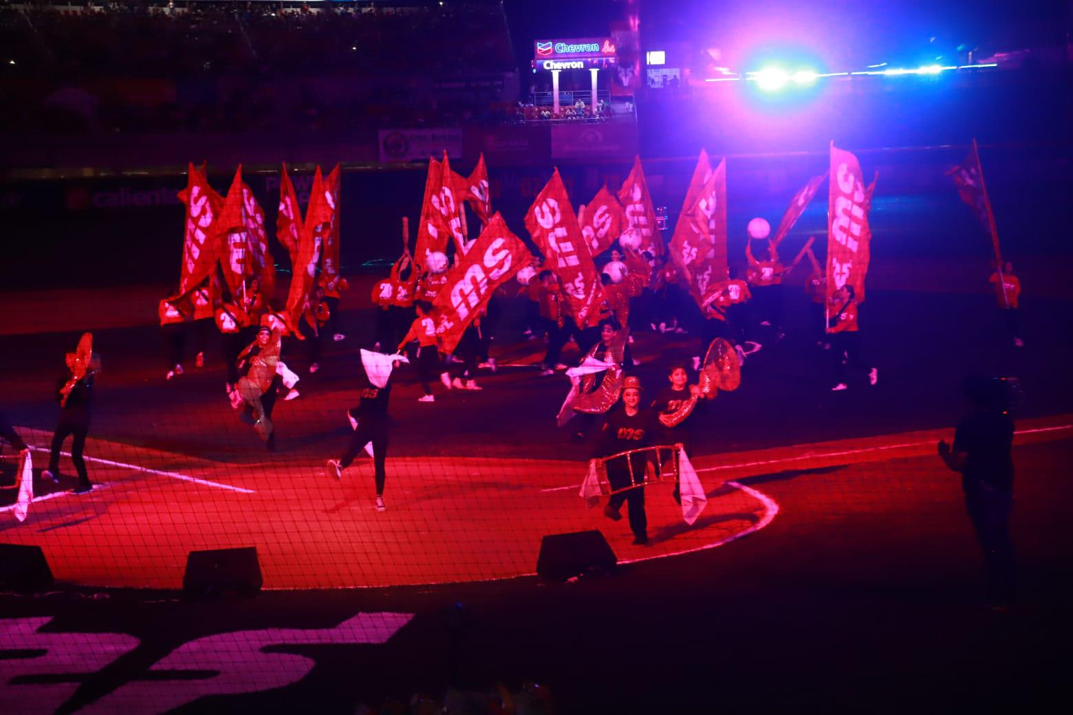 $!Con algarabía inicia la fiesta del beisbol en Mazatlán