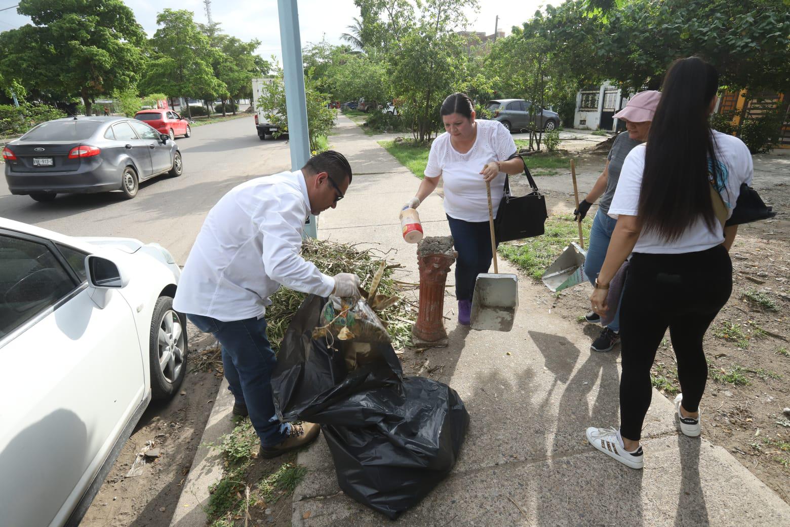 $!Jornada de limpieza de Jumapam llega al auxilio del Infonavit Jabalíes