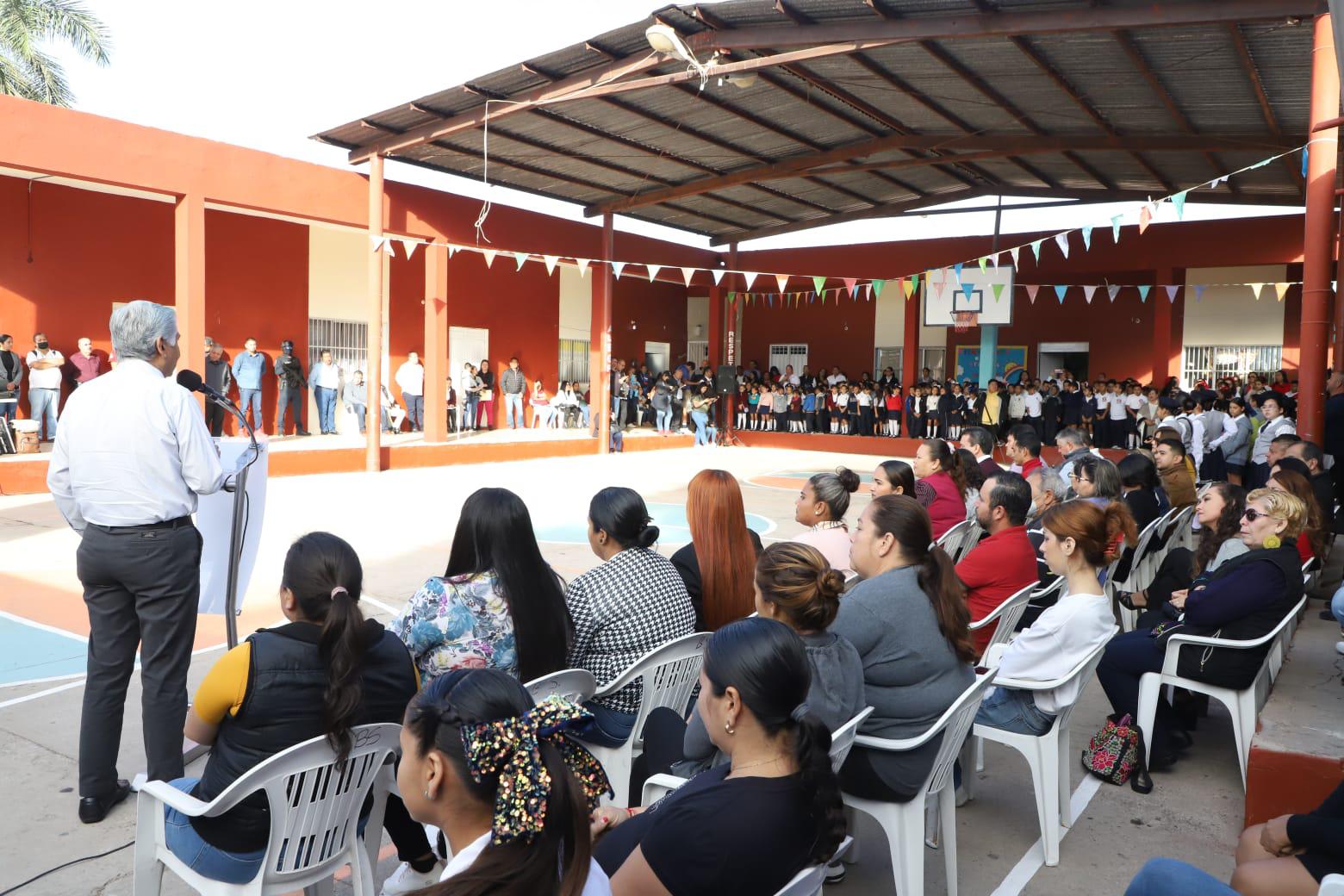 $!Piden en Lunes Cívico techumbre para primaria de El Walamo