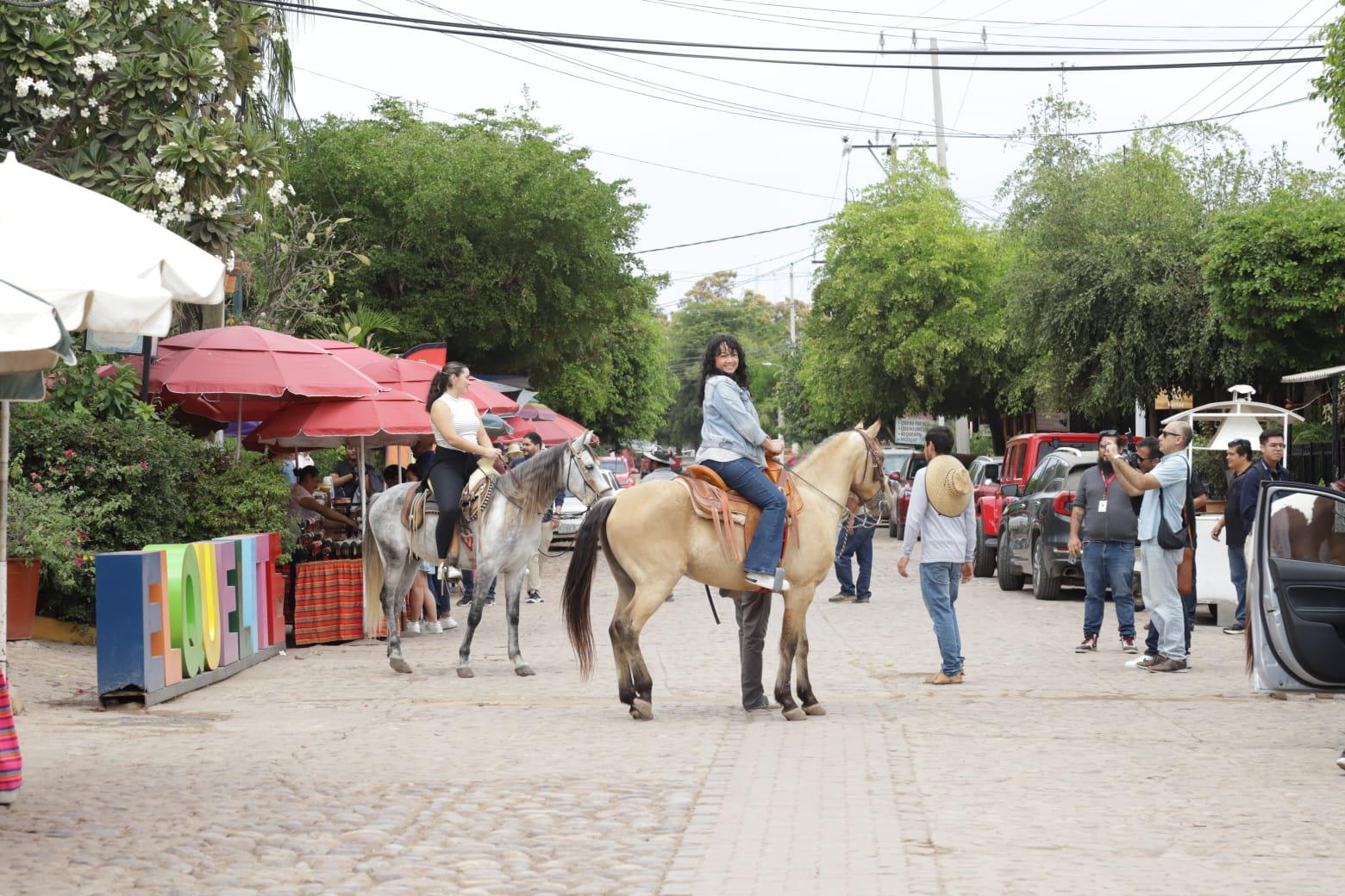 $!Invitan comerciantes y artesanos a visitar El Quelite, Mazatlán