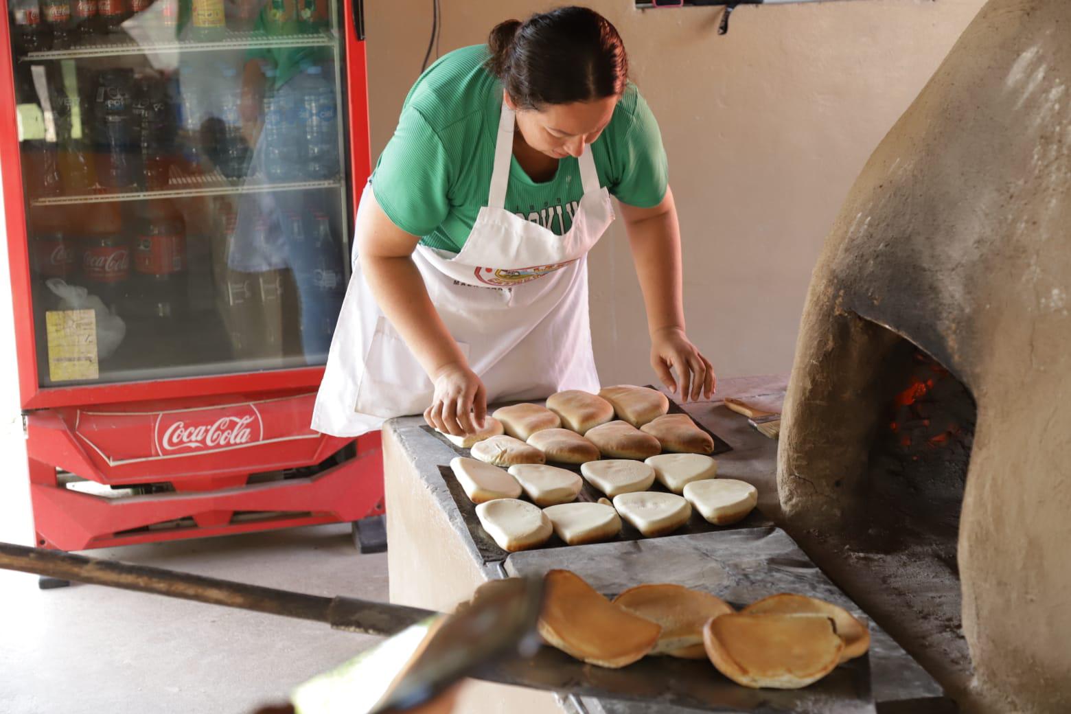 $!Las empanadas de Lomas de Monterrey: una parada obligatoria en la zona rural de Mazatlán