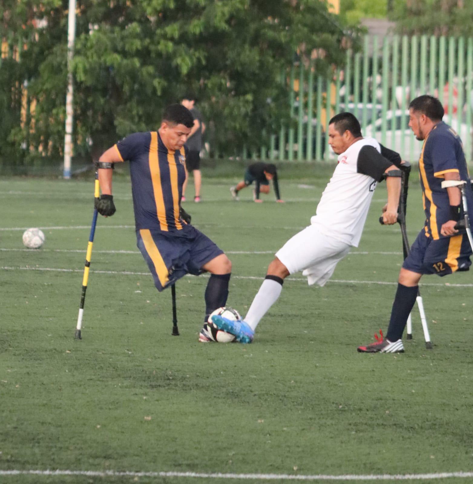 $!Golea Zorros de Sinaloa en su regreso a la Liga de Futbol para Amputados