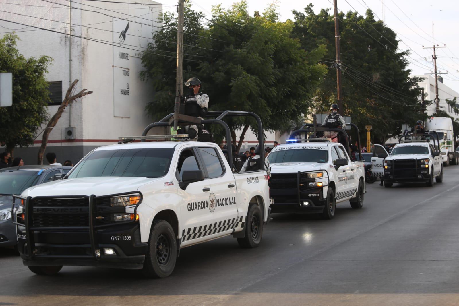 $!Aumenta afluencia de solicitantes de beca Benito Juárez, en Mazatlán