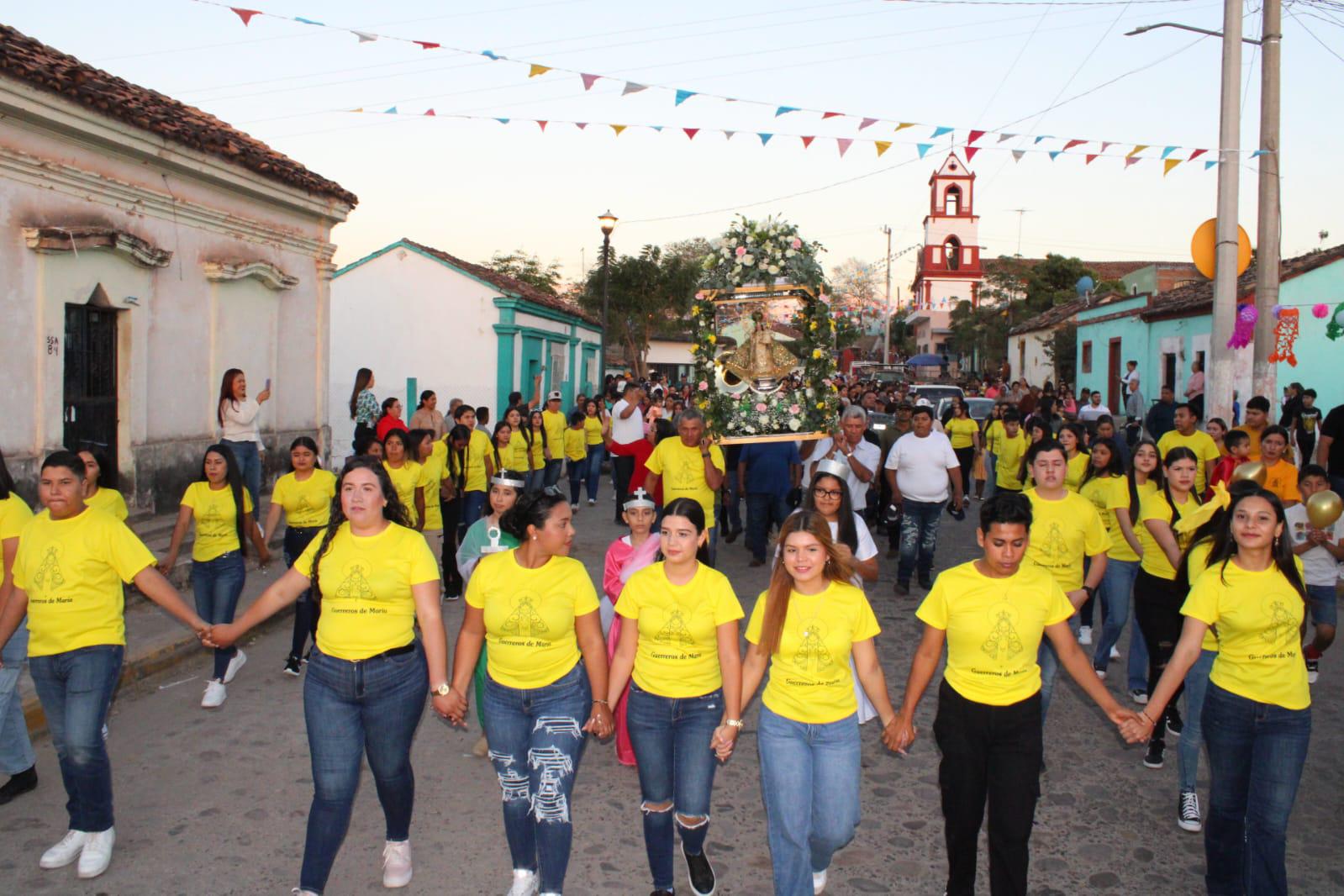 $!Viven con devoción peregrinación de la Virgen de la Candelaria en Matatán, Rosario