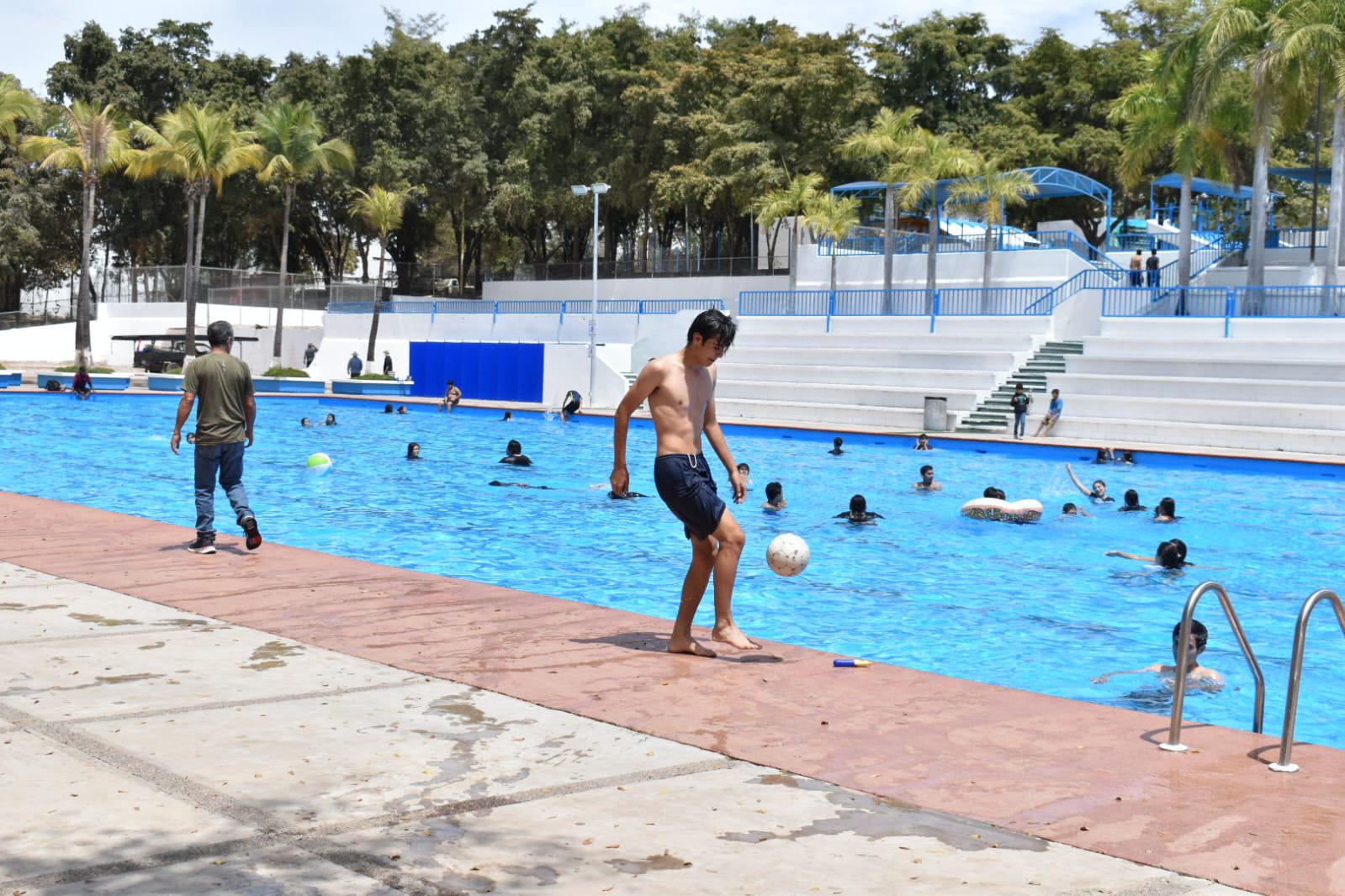 $!El parque también ofrece canchas para practicar deportes.