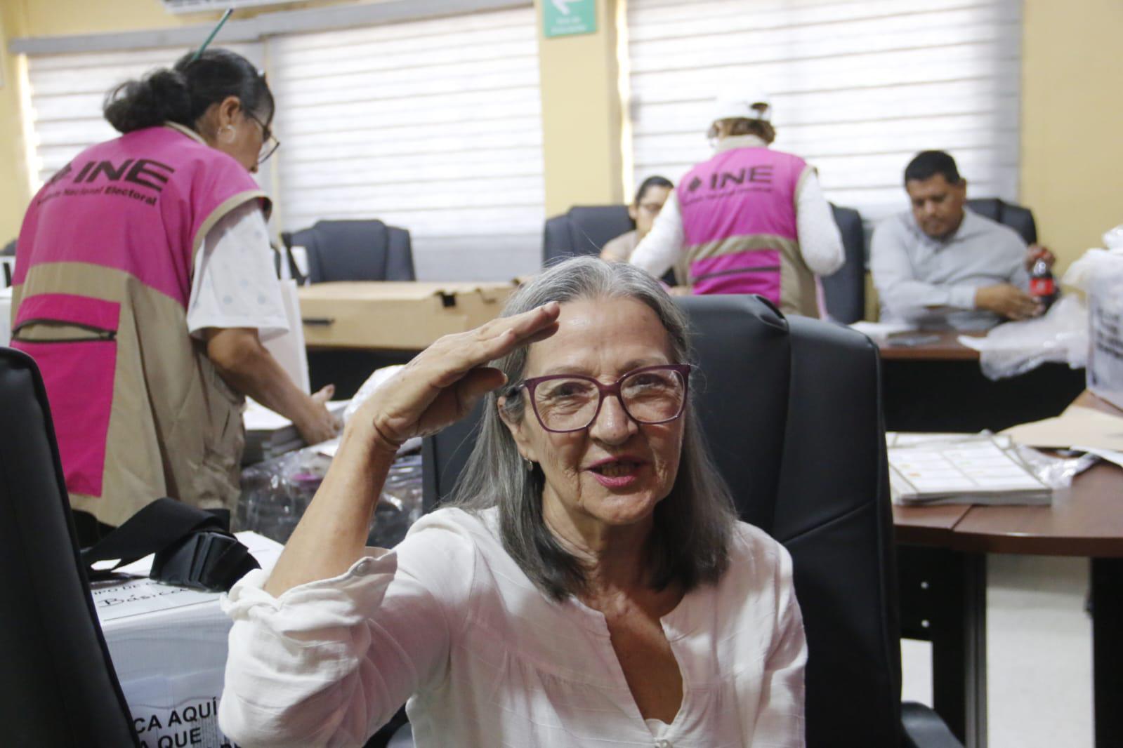 $!‘Hay que participar con ganas’, María Angulo será presidenta de casilla e invita a votar