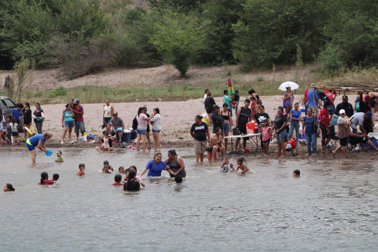 $!En Matatán, Rosario, cumplen 322 años de realizar el baño de San Juan