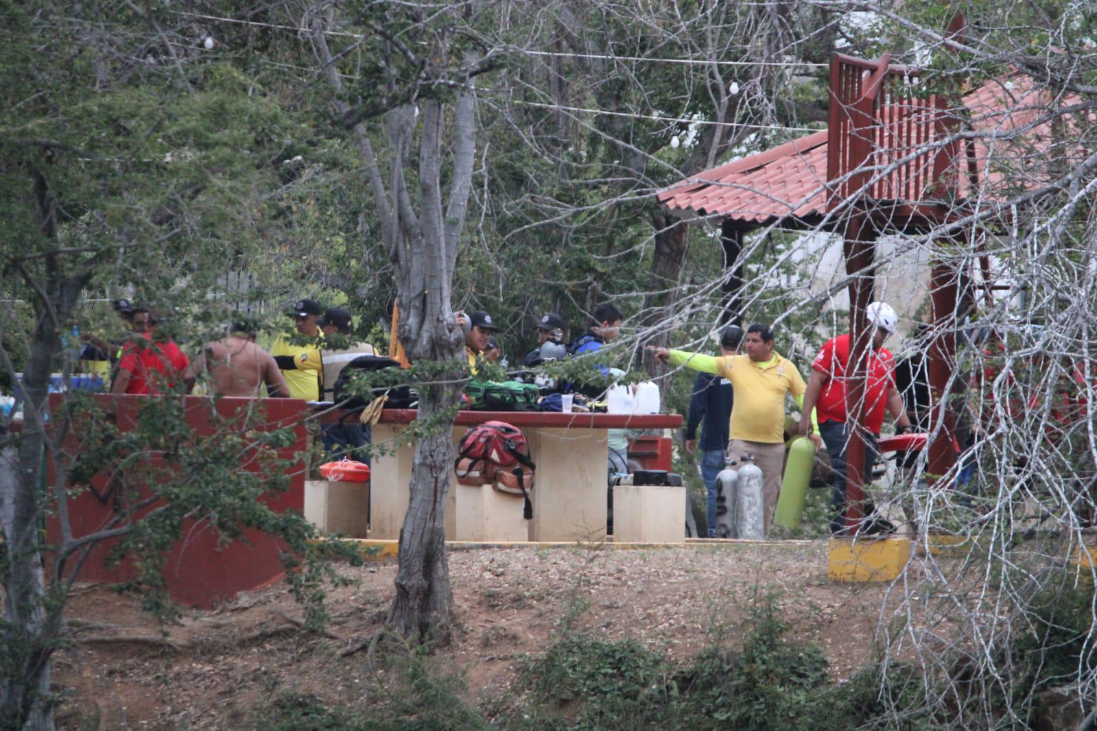 $!Suspenden buzos búsqueda de menor en laguna de Rosario