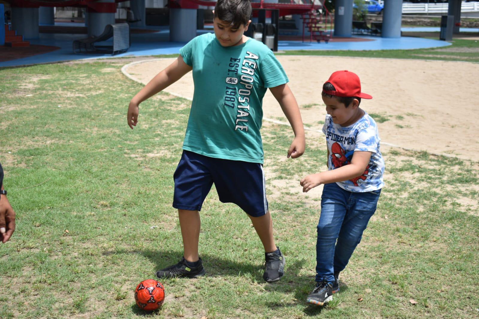 $!Evita que los niños sufran golpes o agotamientos por calor