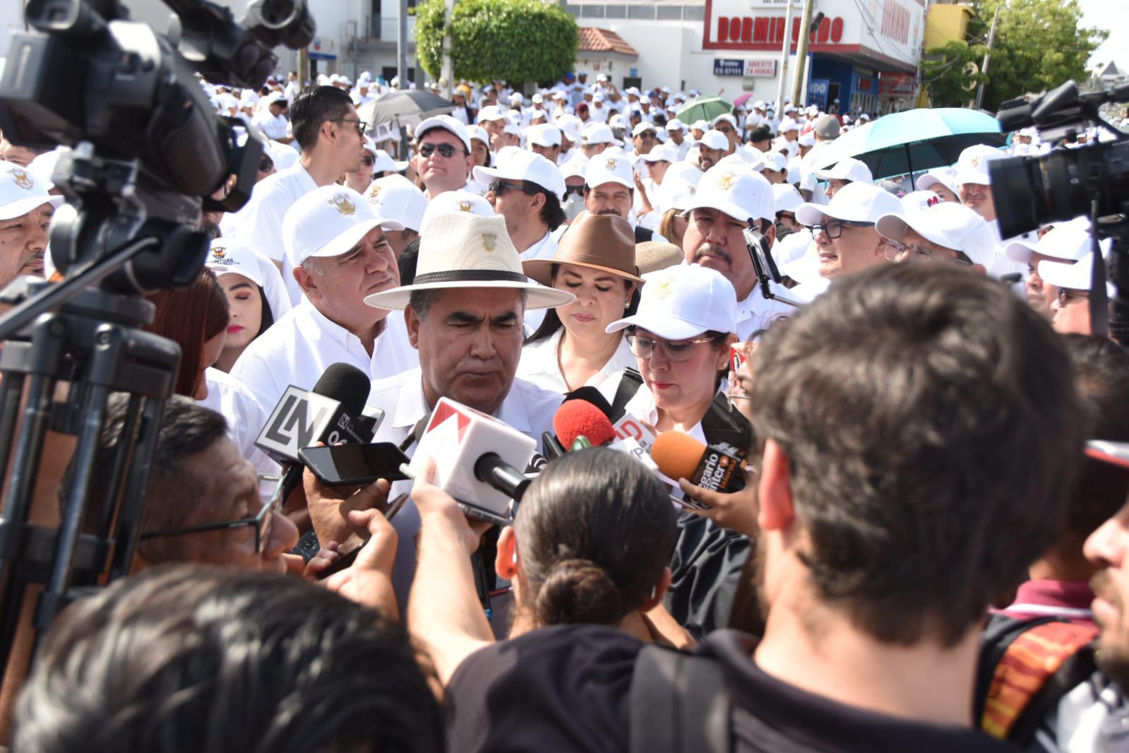 $!UAS muestra ‘músculo’ con mega contingente en marcha por el Día del Trabajo