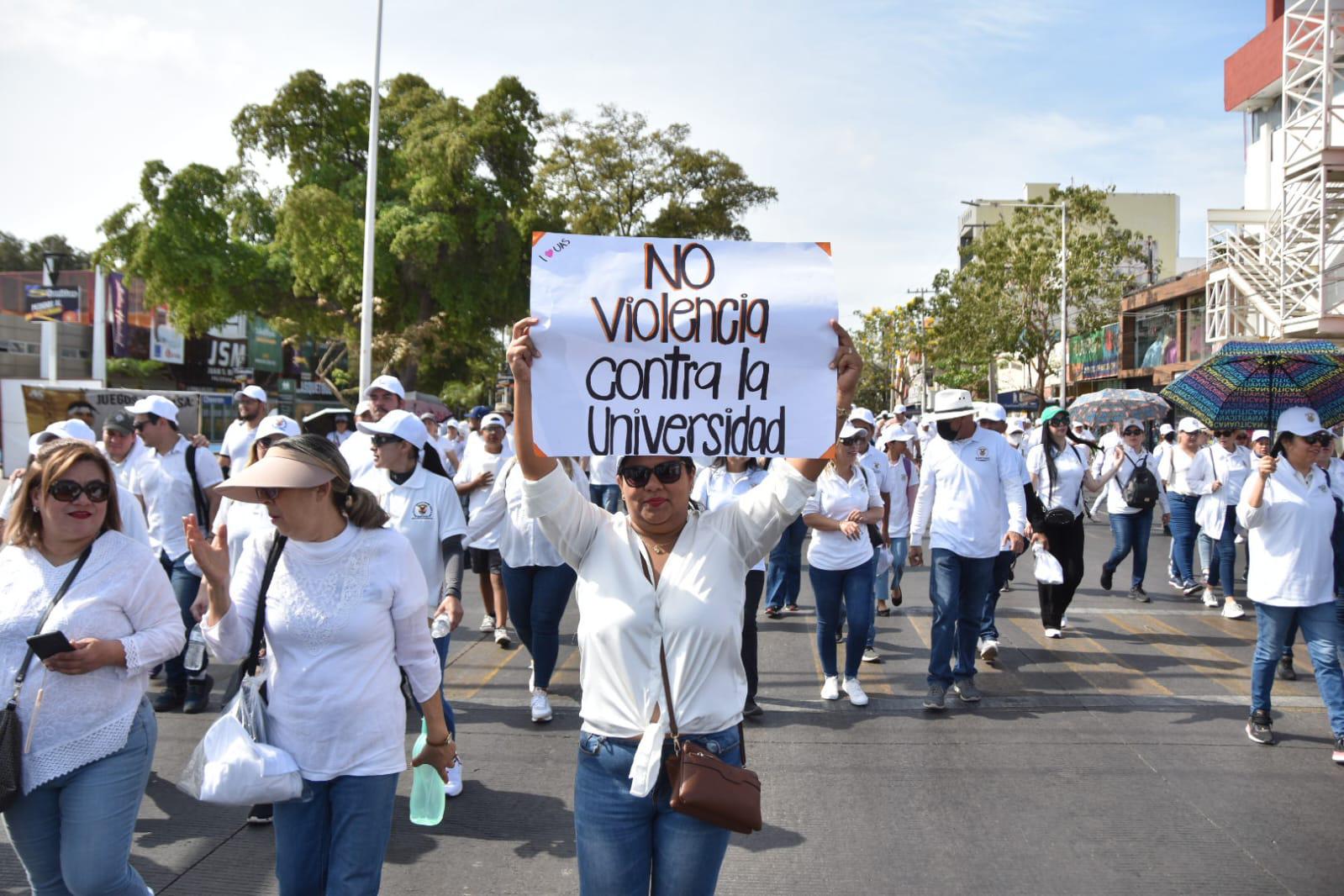 $!UAS muestra ‘músculo’ con mega contingente en marcha por el Día del Trabajo