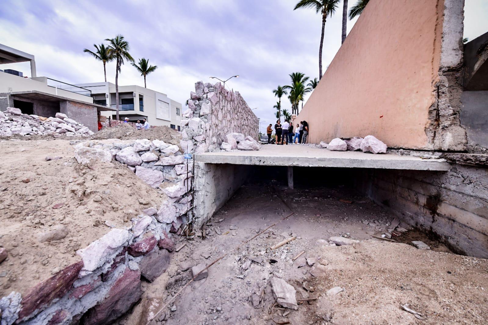 $!Prevén tener listos para Semana Santa dos de los tres nuevos accesos de playa en Mazatlán