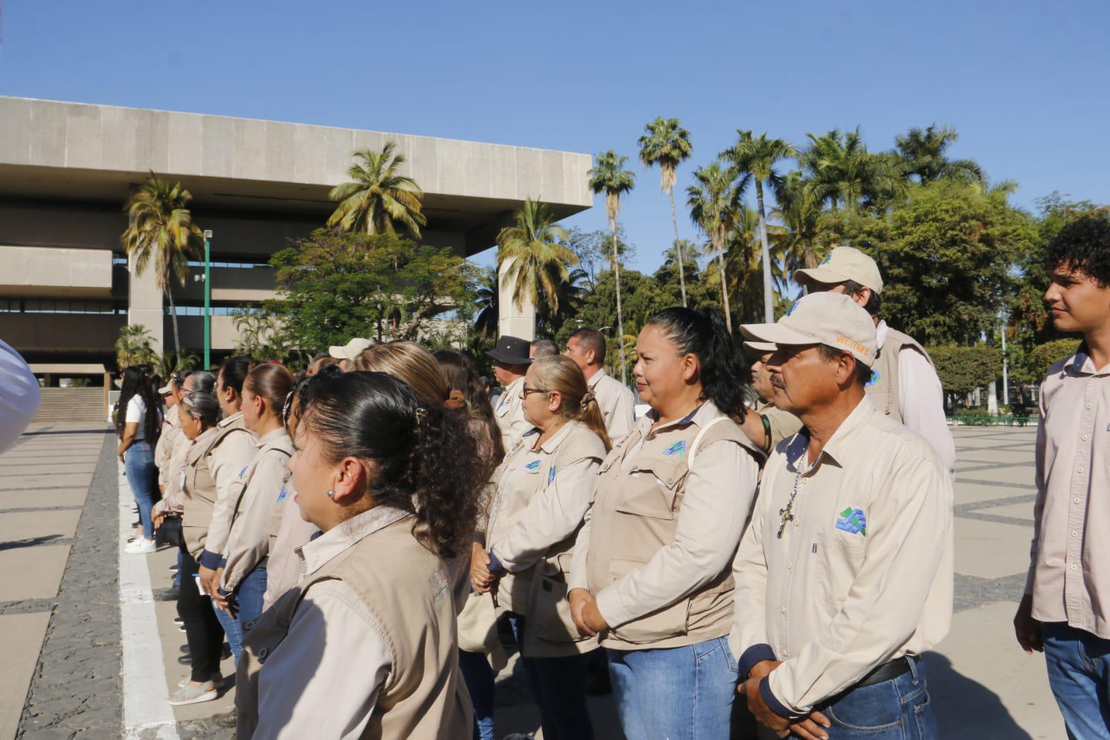 $!Autoridades estatales conmemoran Día del Trabajo en Palacio de Gobierno en Culiacán