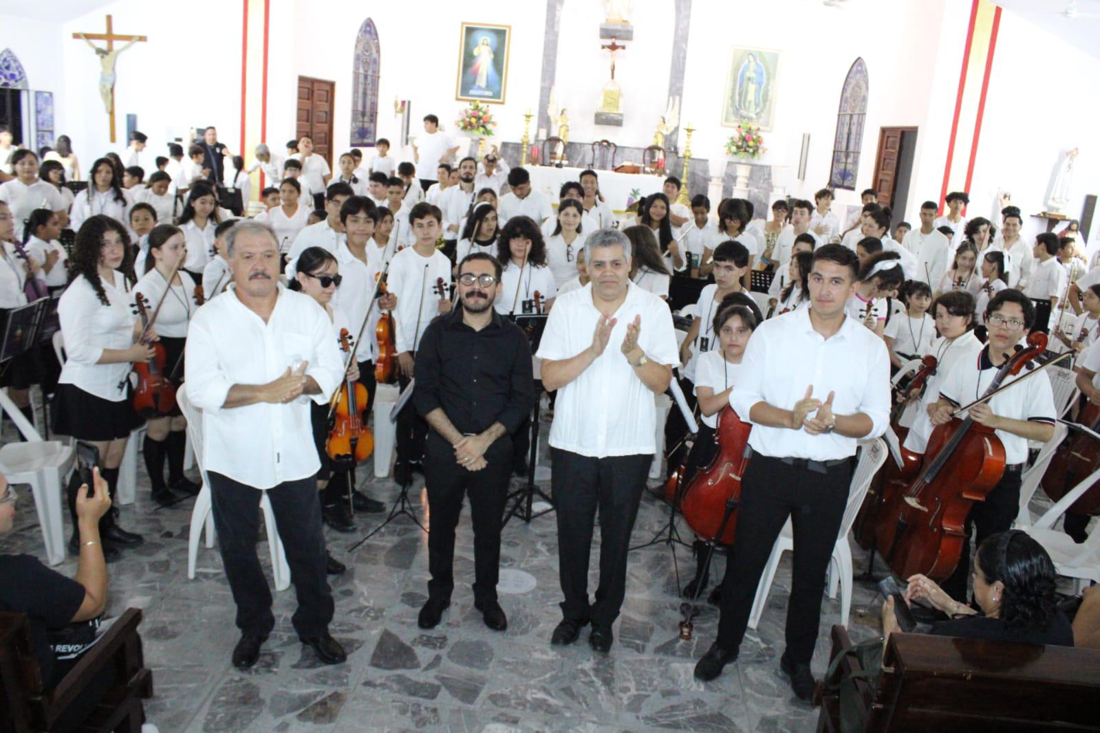 $!Agrupaciones musicales del sur de Sinaloa conquistan al público en Rosario