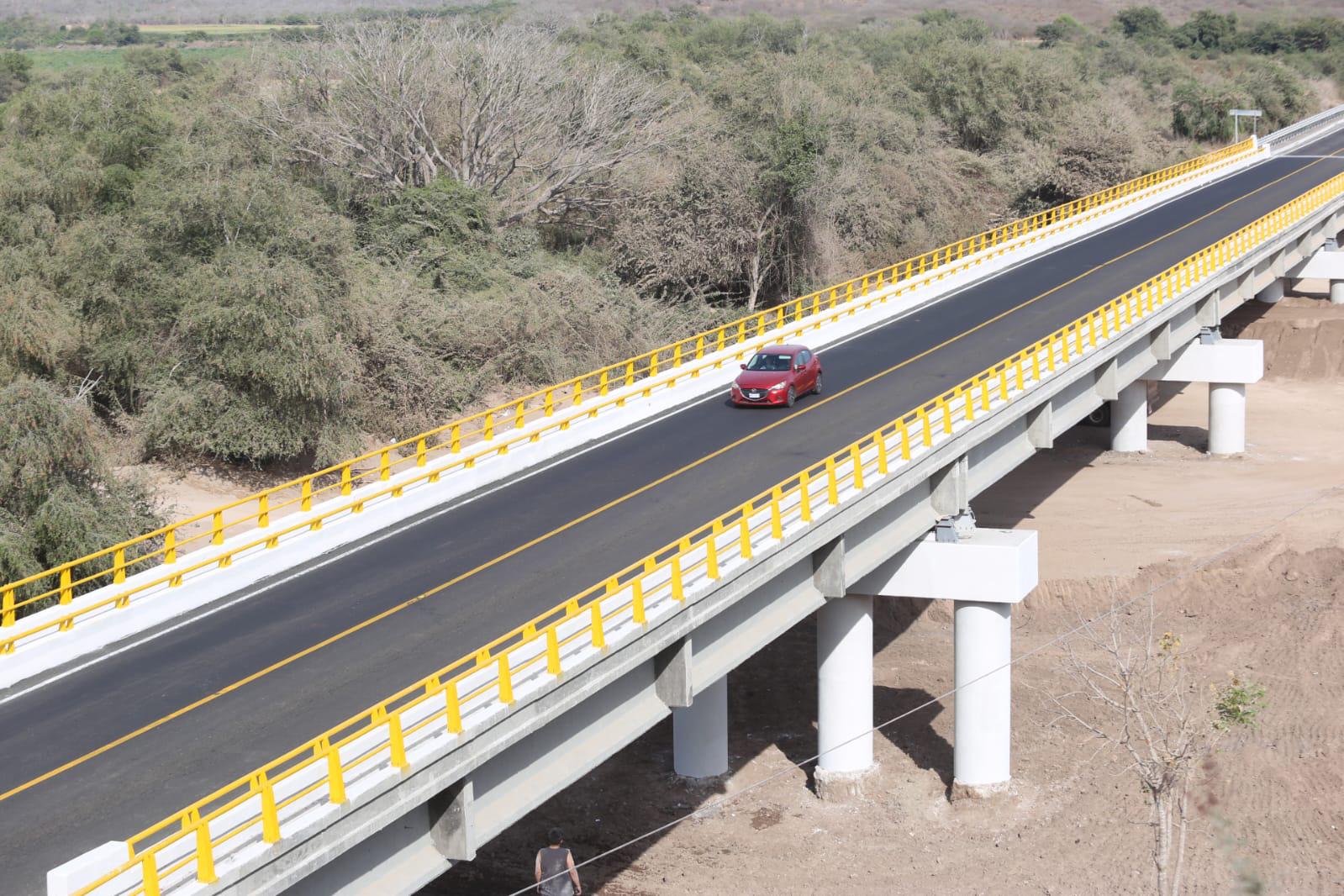 $!Desconocen conductores que el Puente El Quelite está abierto a la circulación