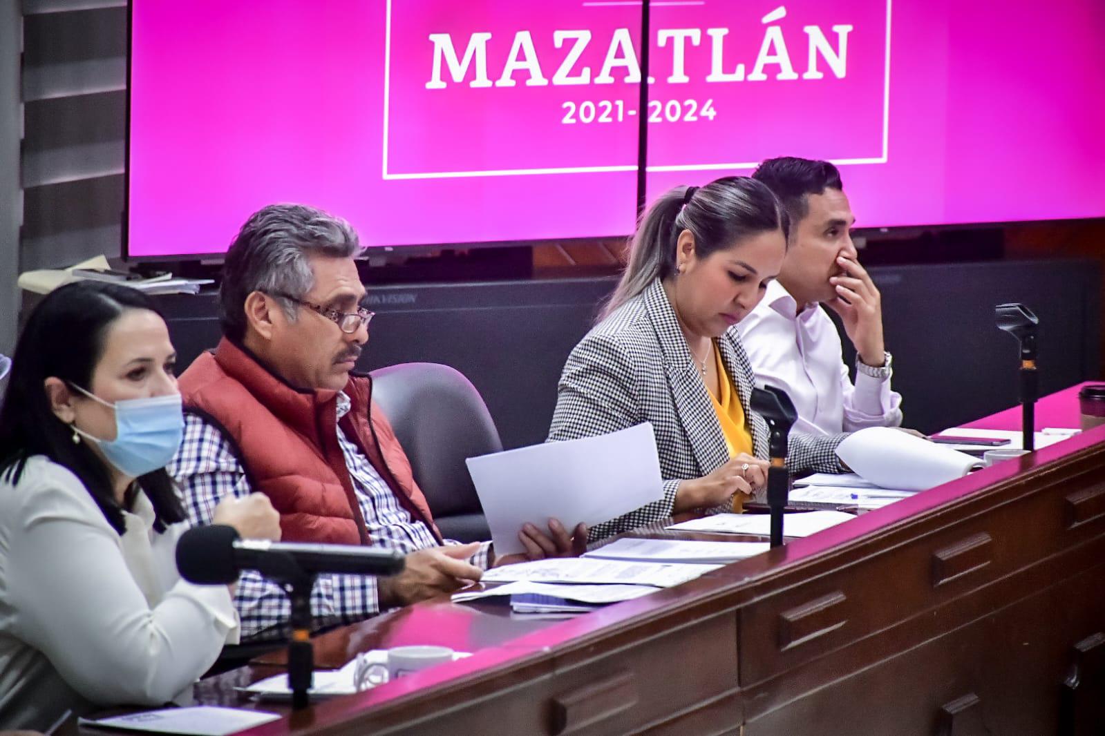 $!Aprueban 9 dictámenes de jubilaciones laborales, pensiones por retiro y viudez, en Mazatlán