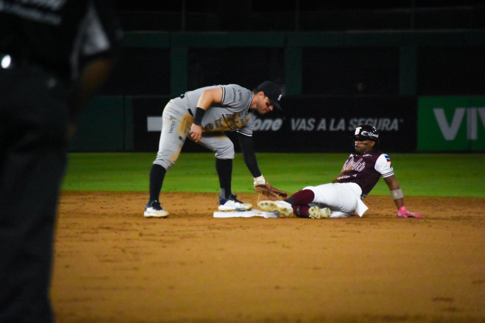 $!Joey Meneses alcanza los 500 hits en la LMP en victoria de Tomateros sobre Sultanes