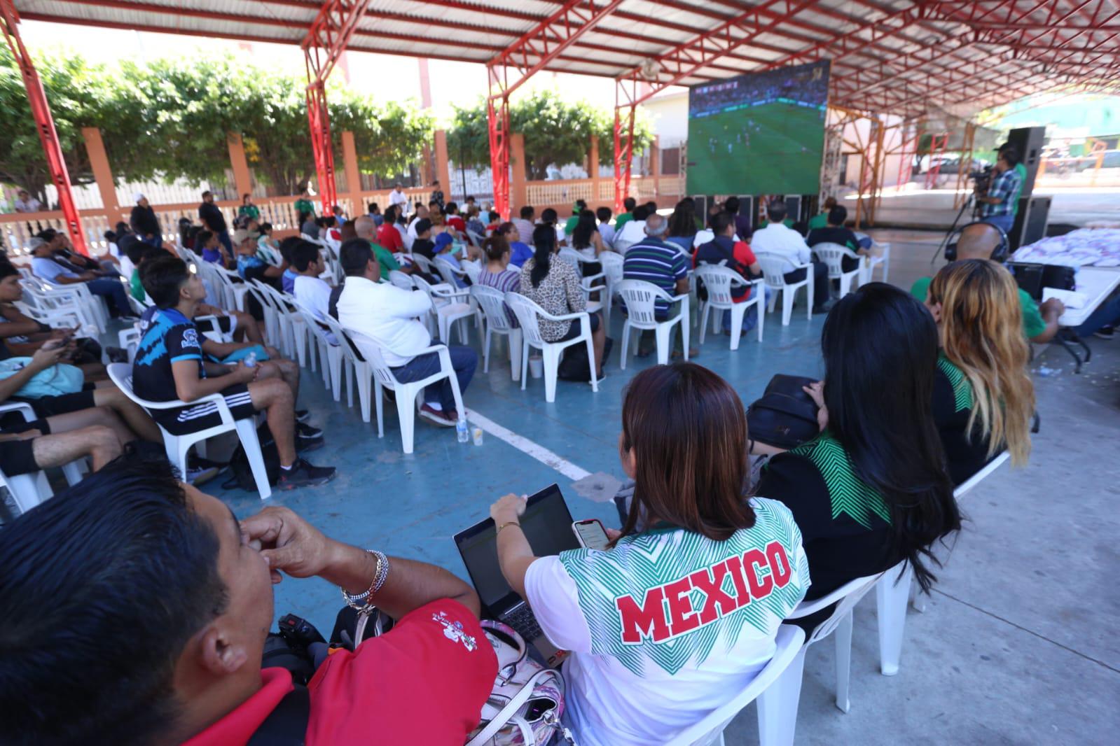 $!Emociones encontradas dejaron los goles de Argentina entre la afición mexicana en Mazatlán