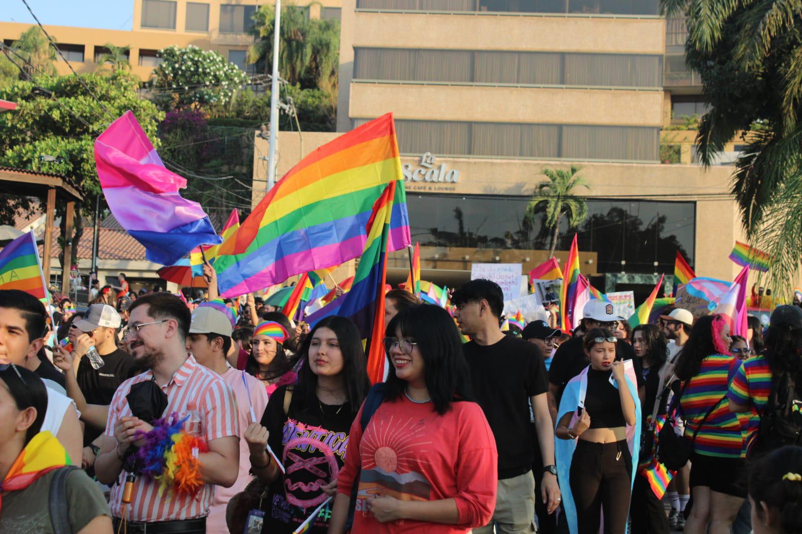 $!Realizan Marcha de la Diversidad en Culiacán; denuncian problemáticas de la comunidad LGBTQ+