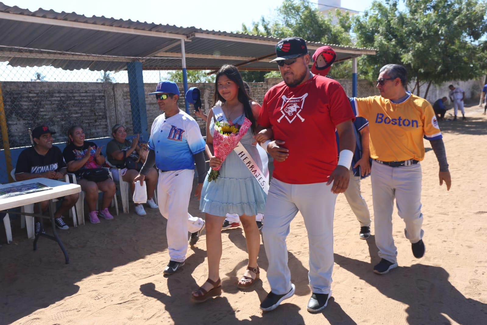 $!Cantan playball en Liga de Beisbol Sabatina, en Club Polluelos