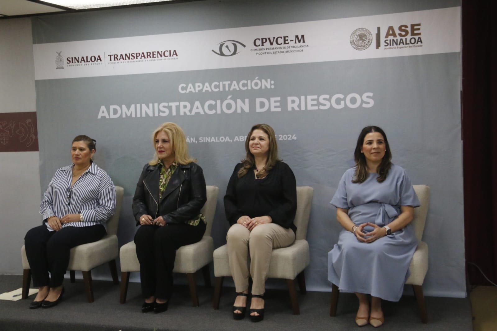 $!Capacitan a servidores públicos contra riesgos de la administración